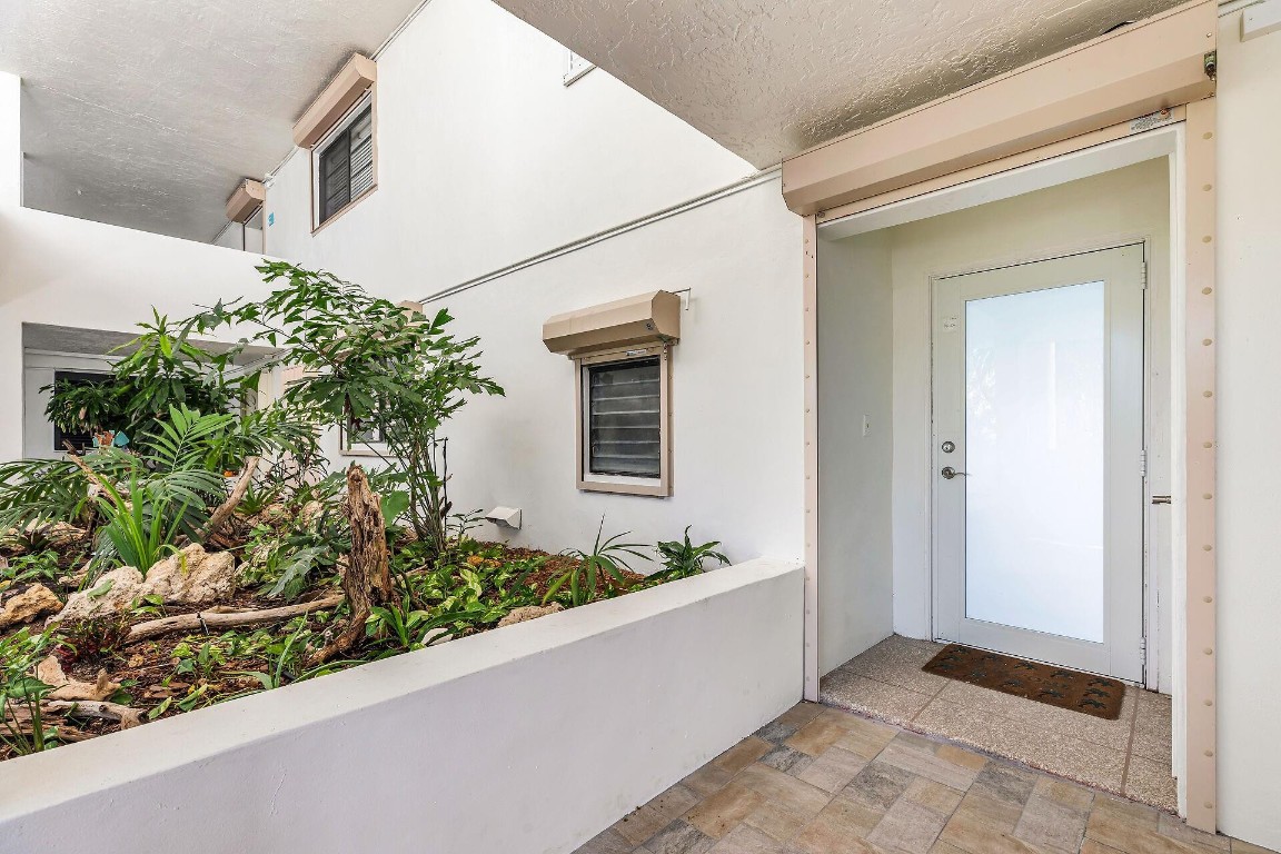 97652 Overseas Highway HH34