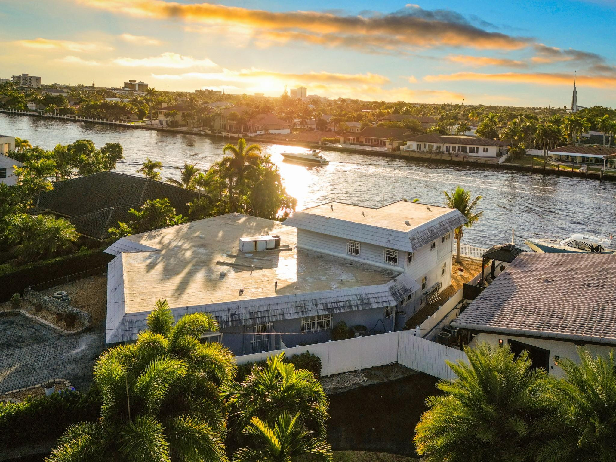 4621 W Tradewinds Avenue, Lauderdale-By-The-Sea