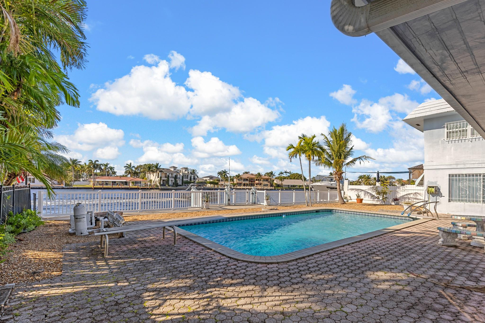 4621 W Tradewinds Avenue, Lauderdale-By-The-Sea