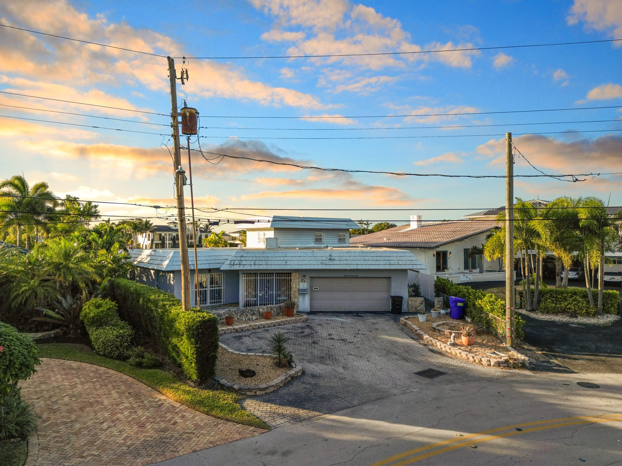 4621 W Tradewinds Avenue, Lauderdale-By-The-Sea