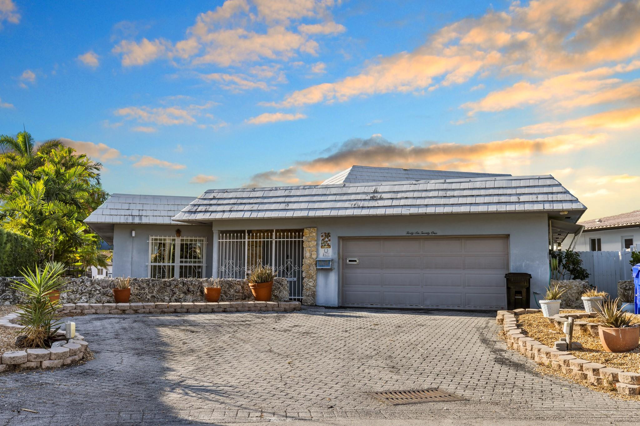 4621 W Tradewinds Avenue, Lauderdale-By-The-Sea