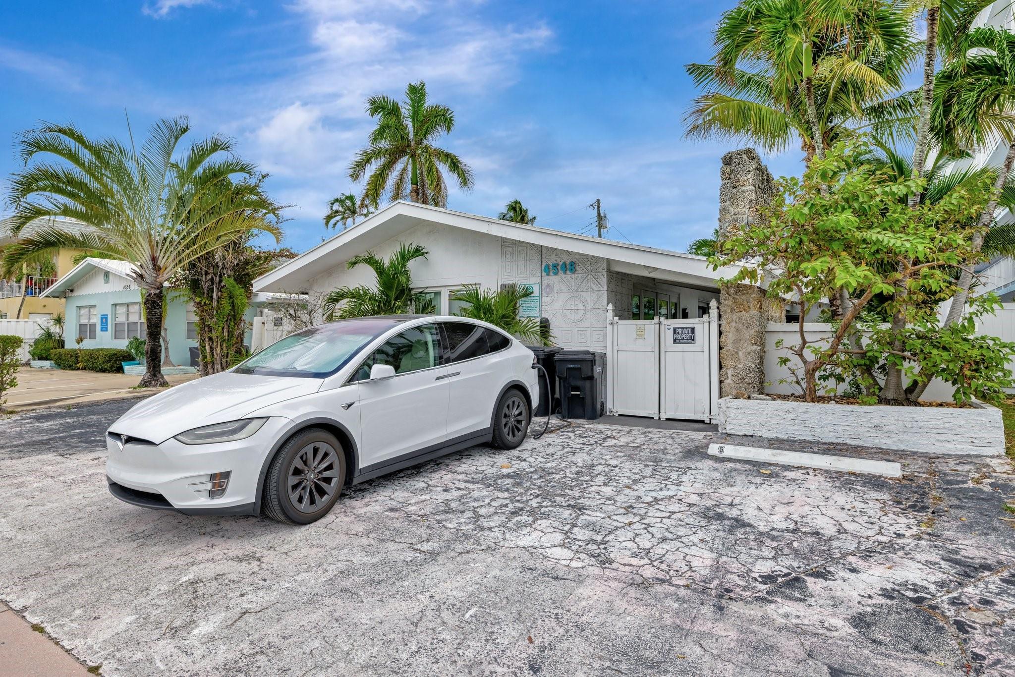 4548 N Ocean 4