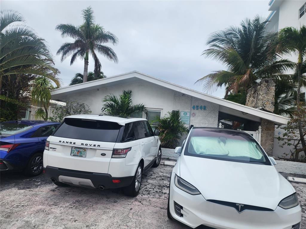 4548 N Ocean 4