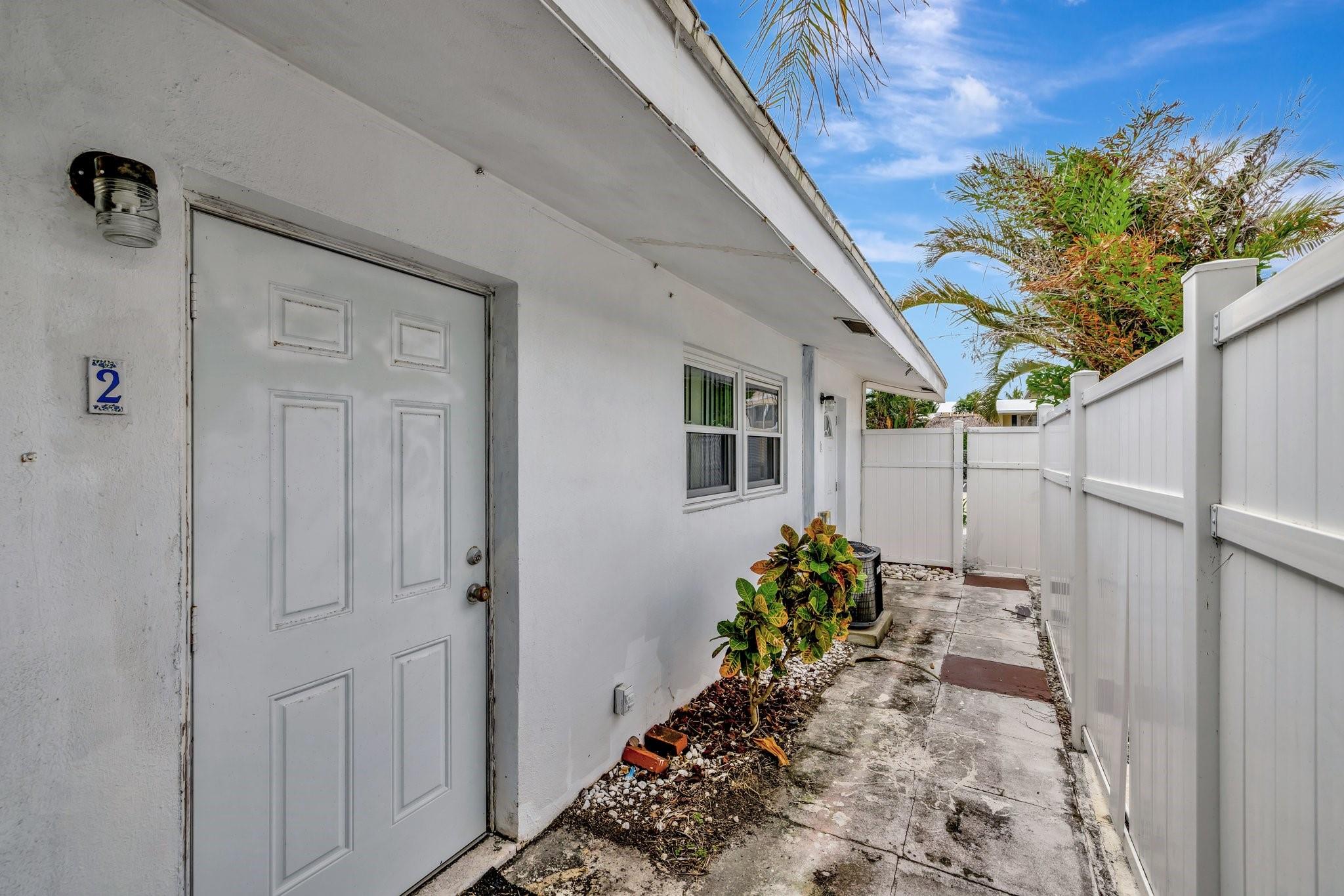 4548 N Ocean 4