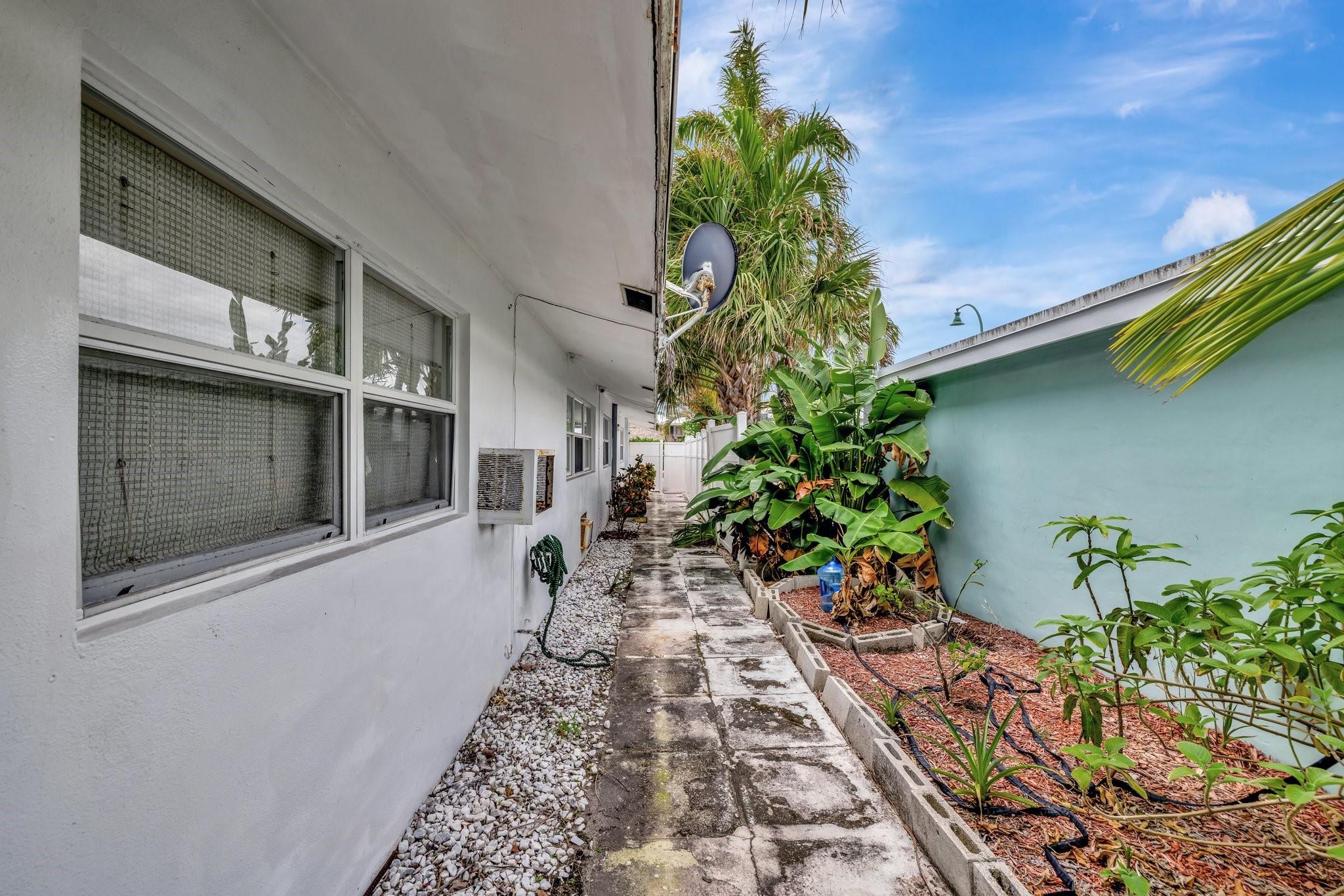 4548 N Ocean 4