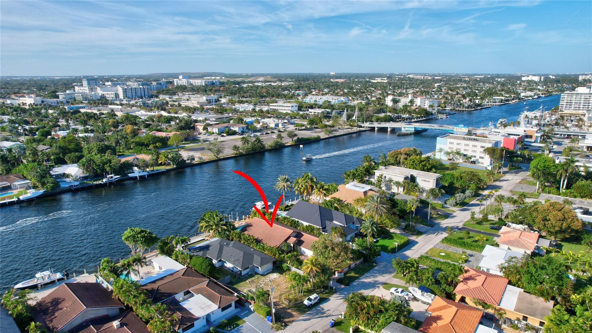 305 S Riverside Dr