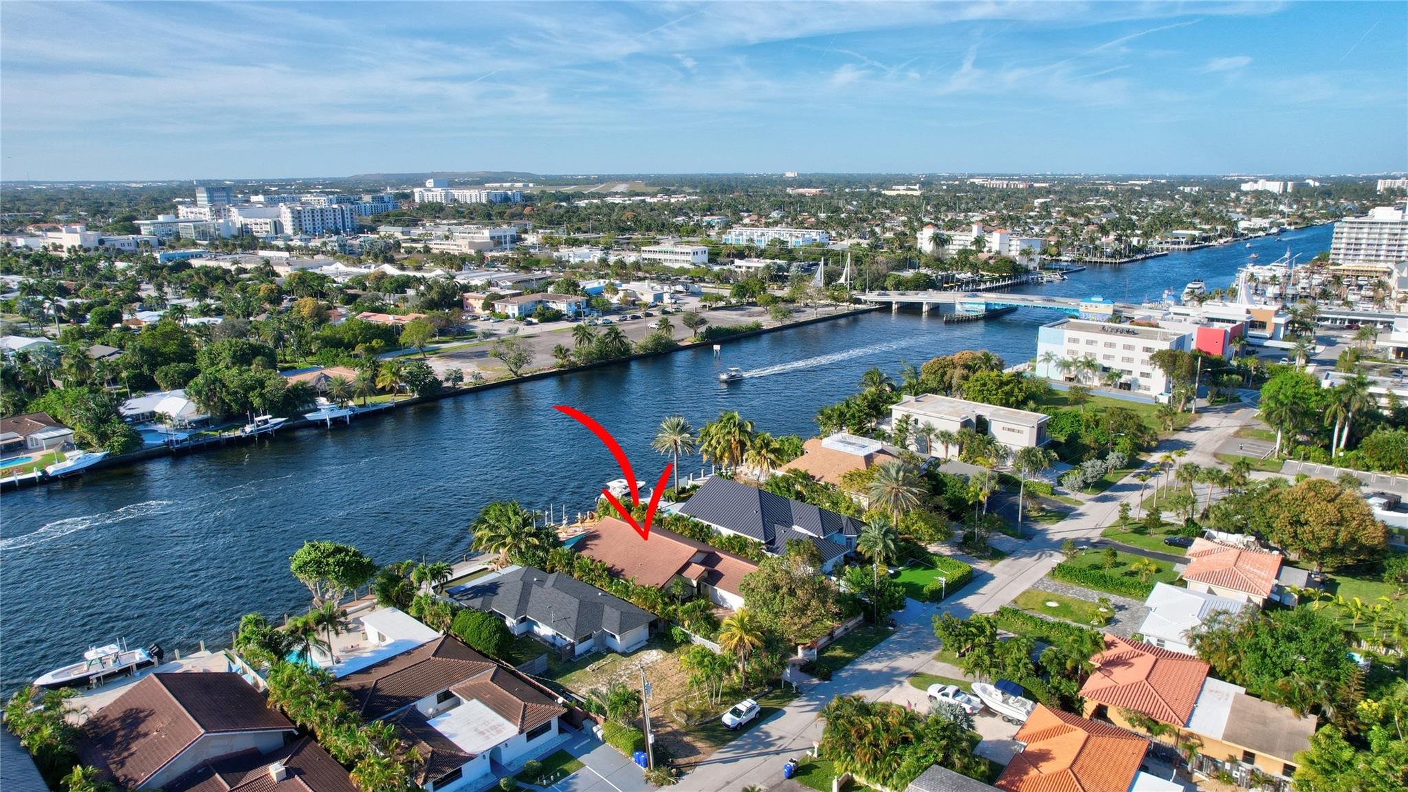 305 S Riverside Dr
