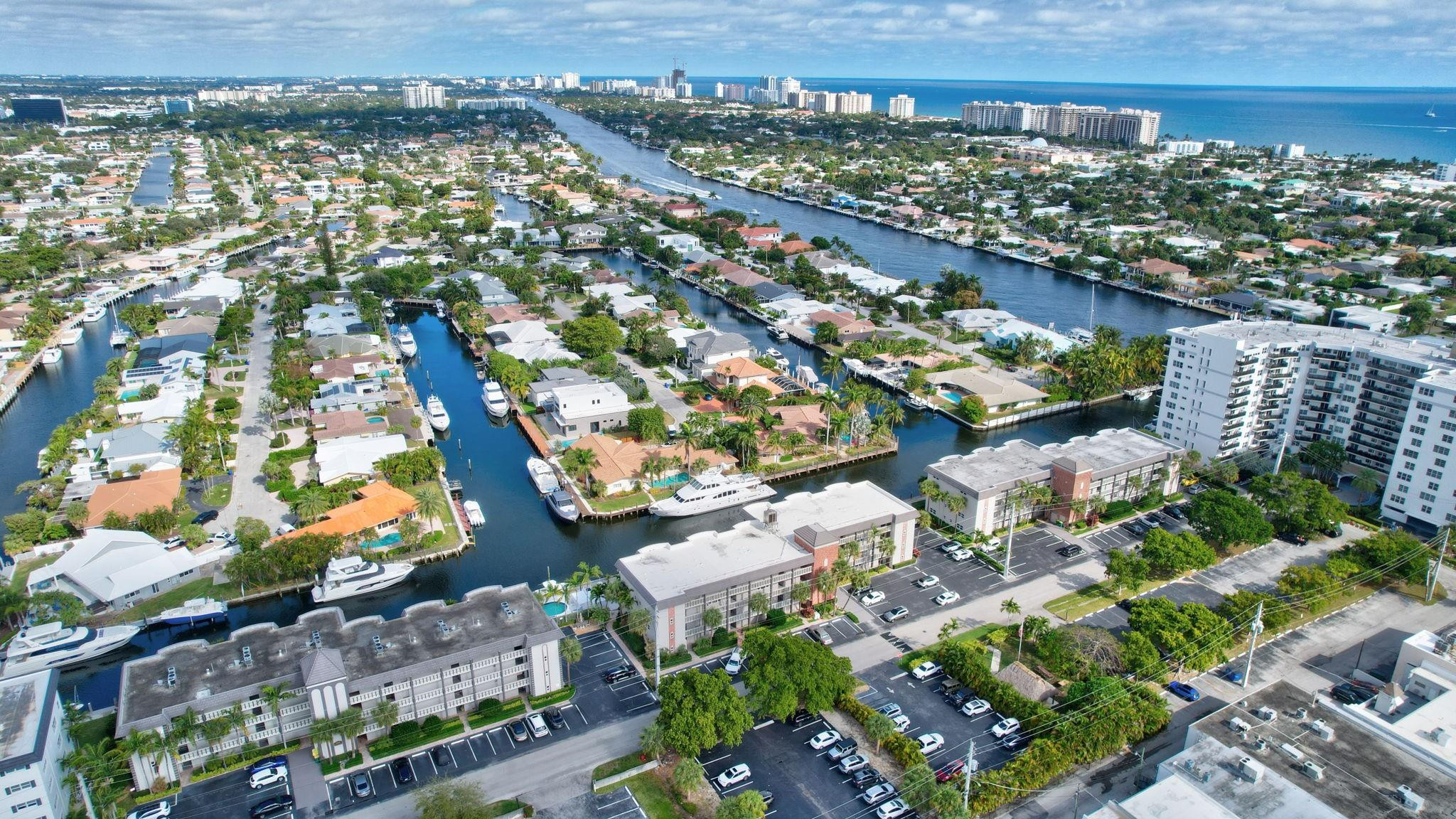 3111 NE 51st St 206C