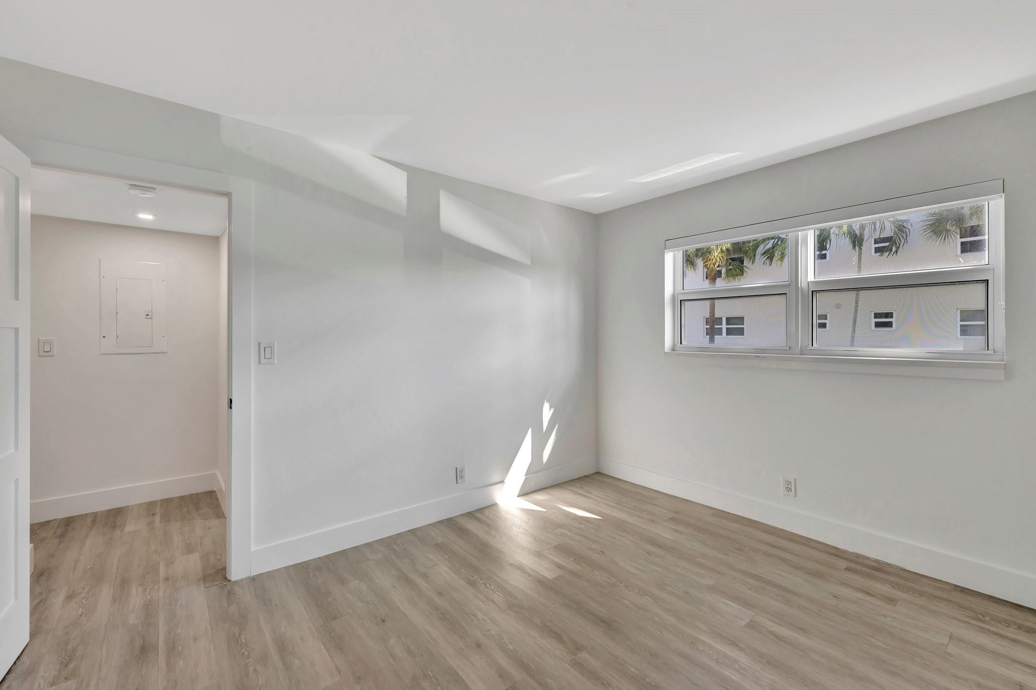 3111 NE 51st St 206C