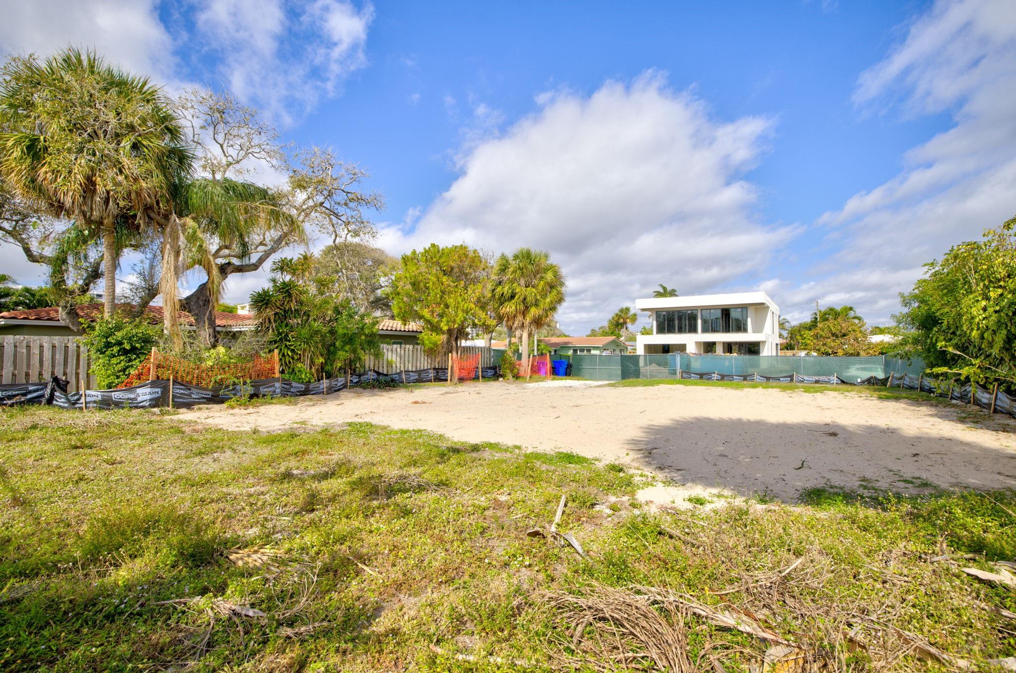254 Capri Ave