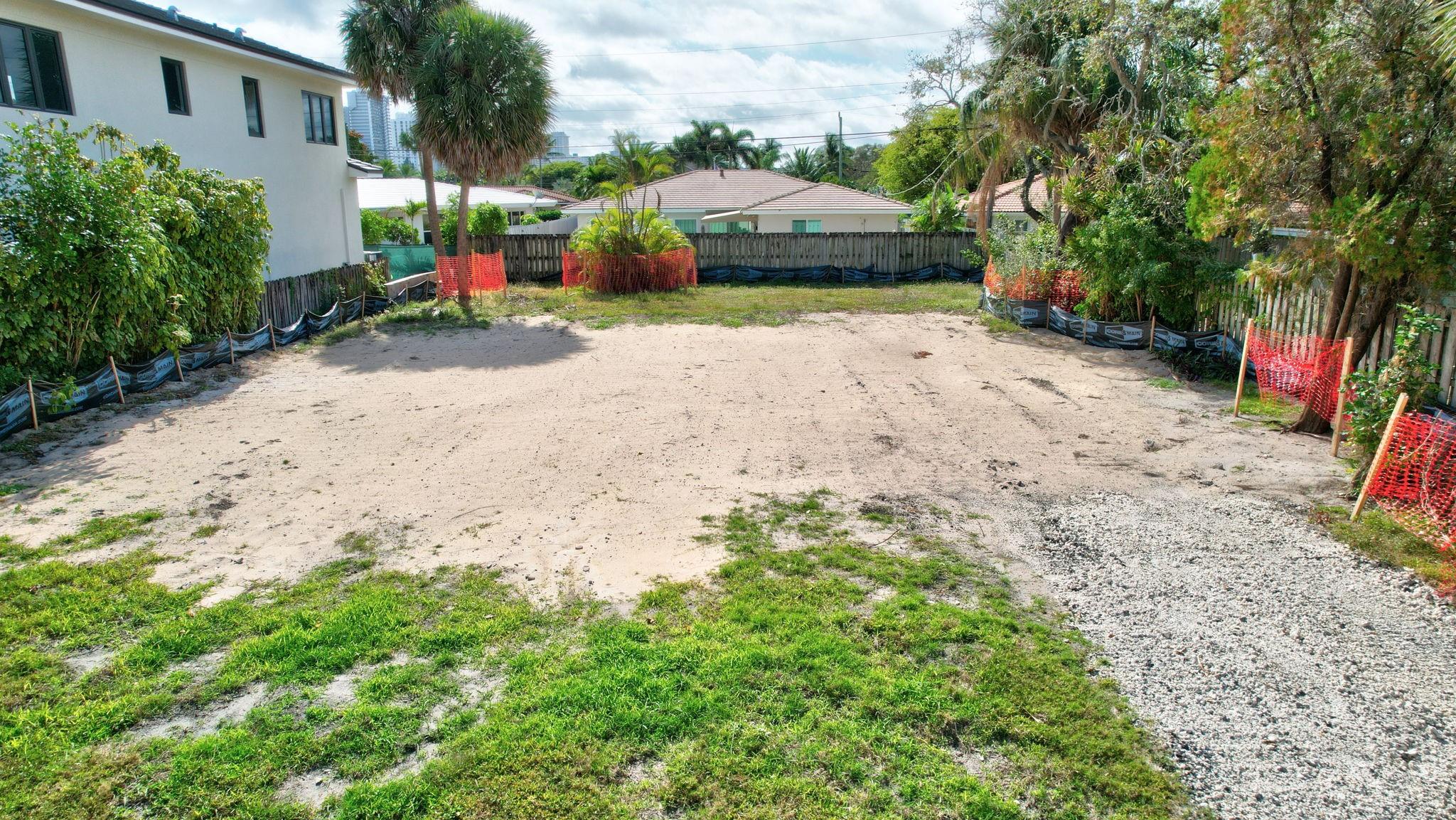 254 Capri Ave