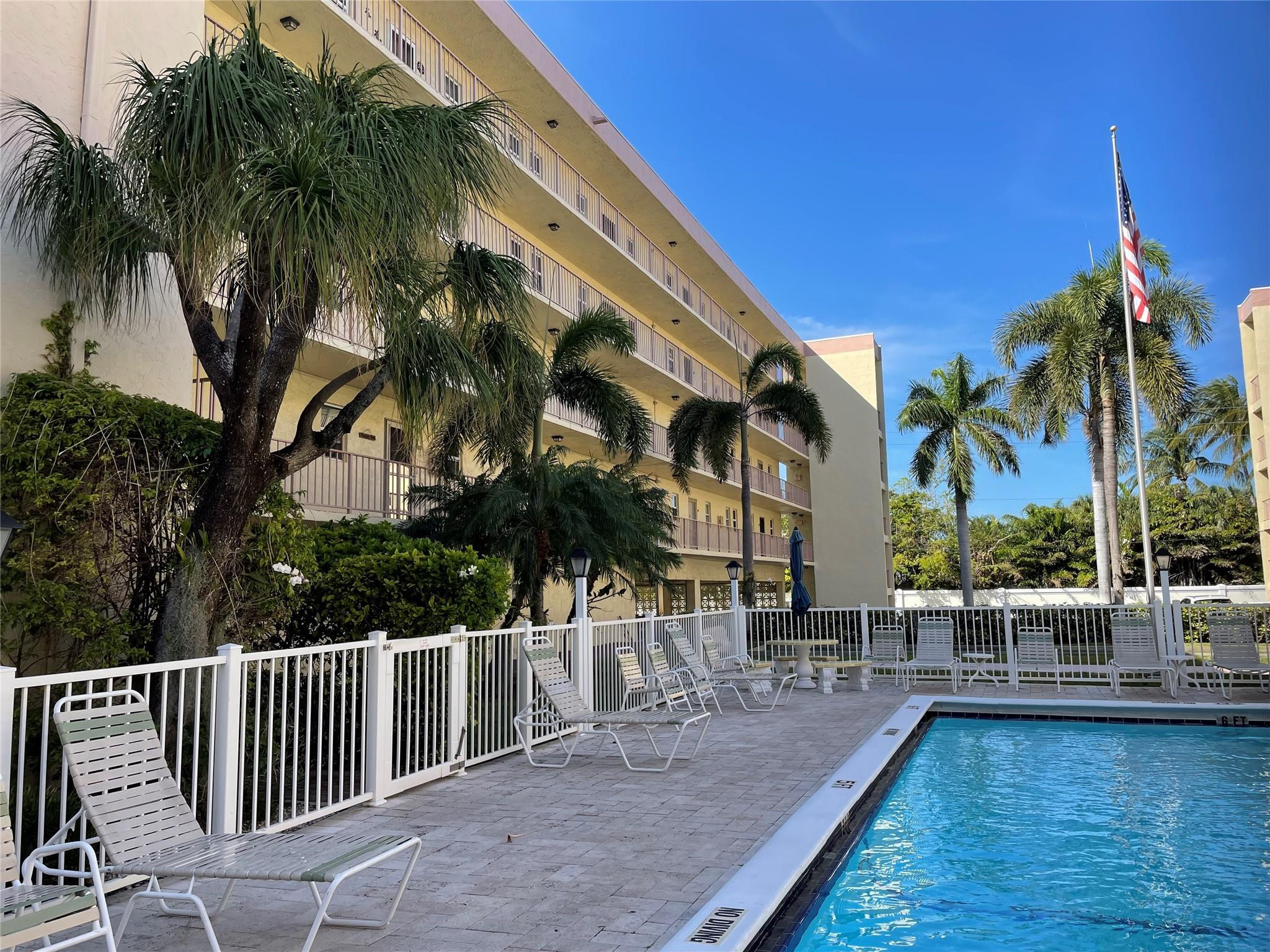 4629 Poinciana Street 314, Lauderdale-By-The-Sea Unit: 314