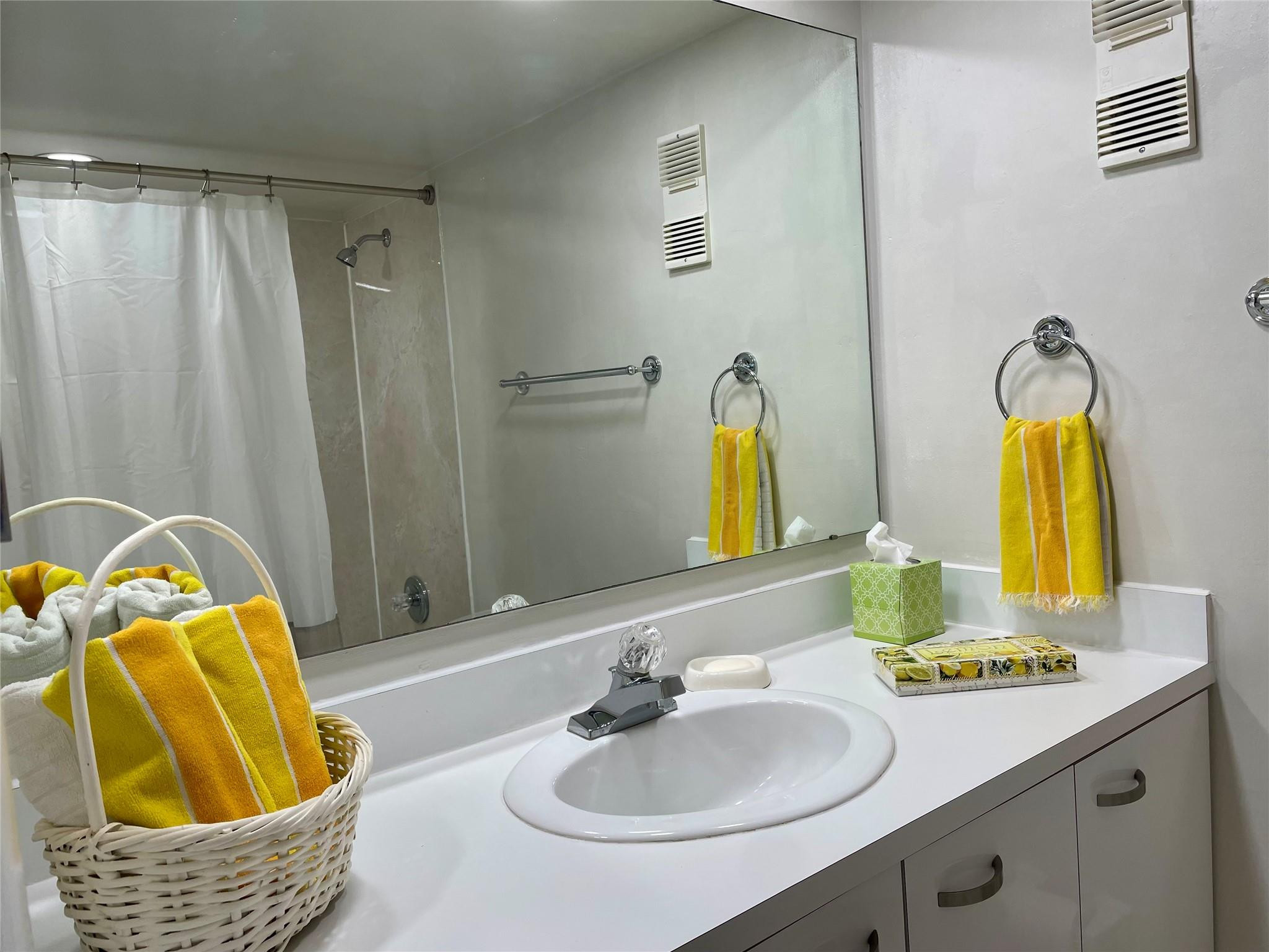 4629 Poinciana Street 314, Lauderdale-By-The-Sea Unit: 314