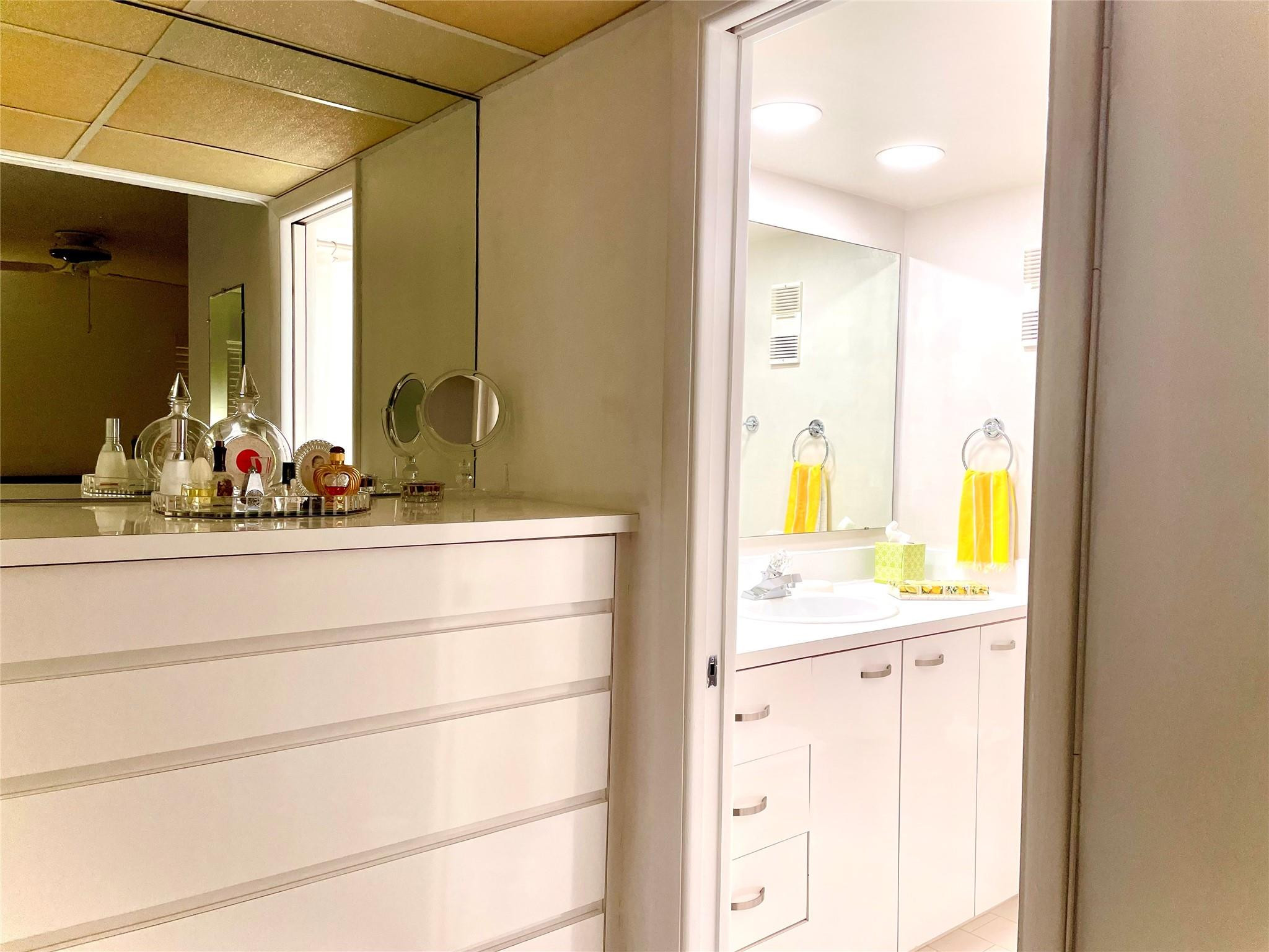 4629 Poinciana Street 314, Lauderdale-By-The-Sea Unit: 314