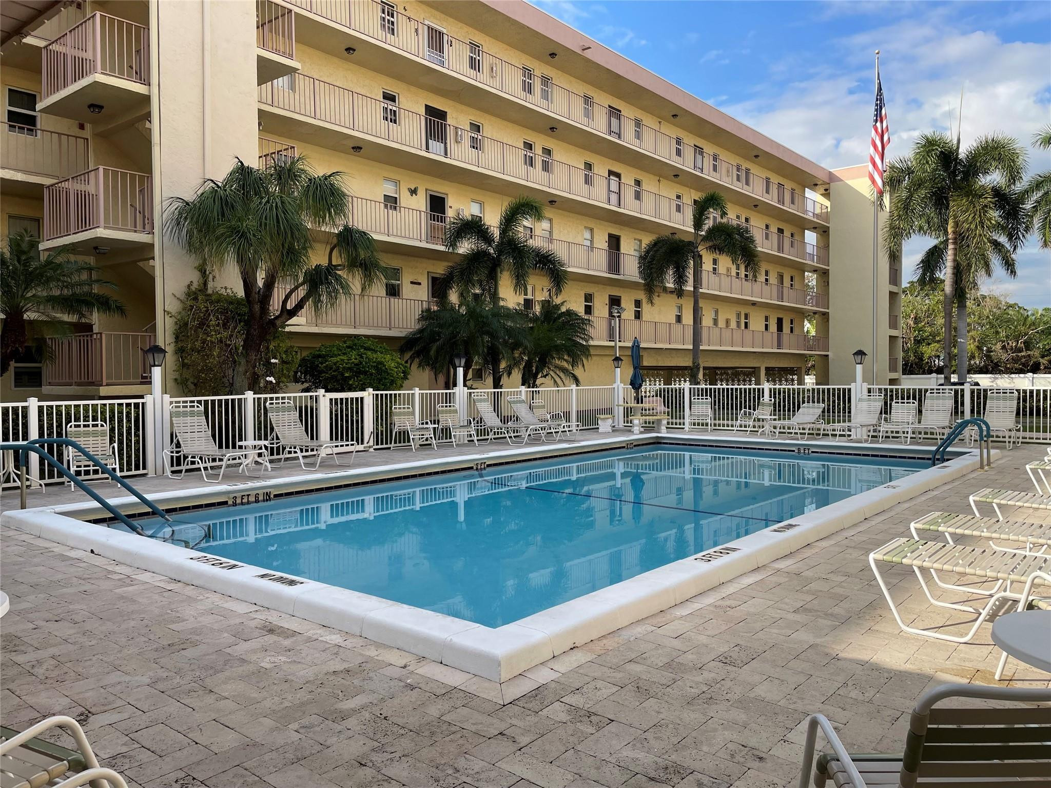 4629 Poinciana Street 314, Lauderdale-By-The-Sea Unit: 314