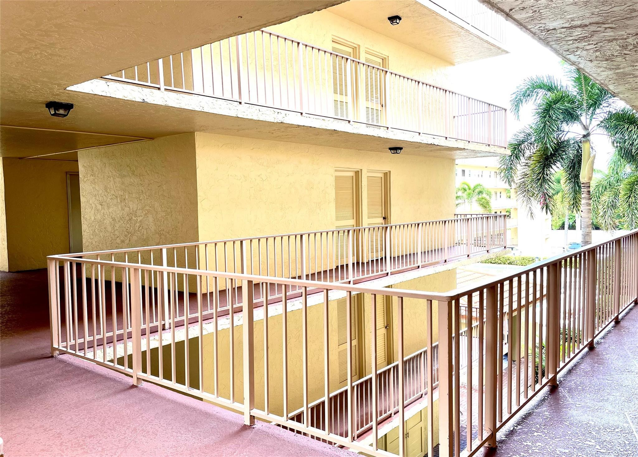 4629 Poinciana Street 314, Lauderdale-By-The-Sea Unit: 314