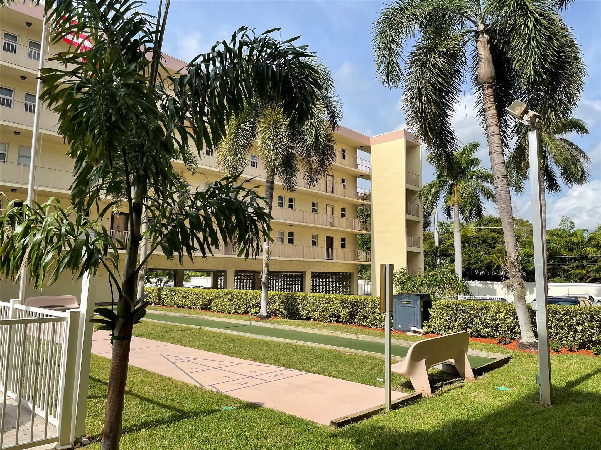 4629 Poinciana Street 314, Lauderdale-By-The-Sea Unit: 314