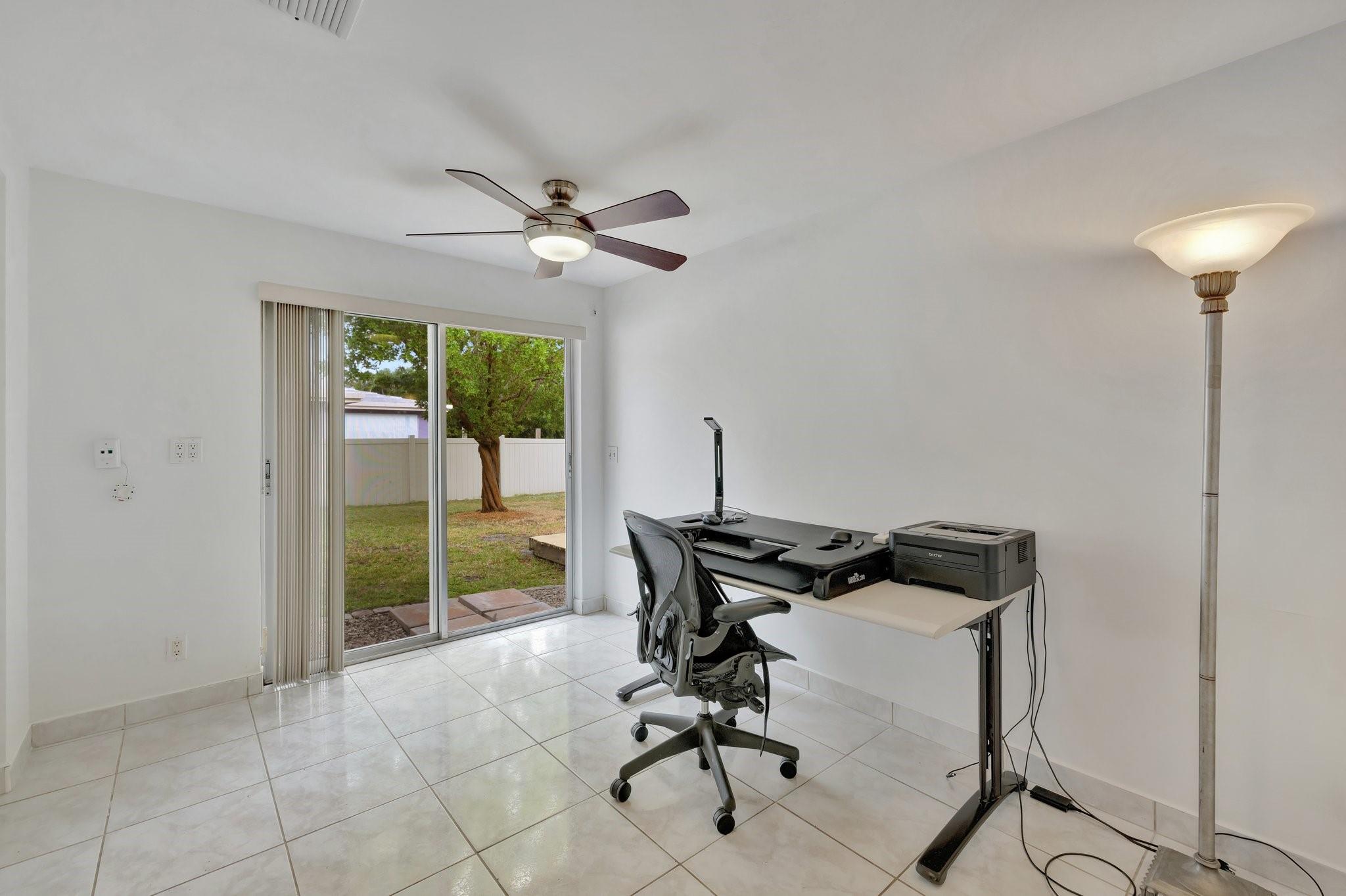 2500 NE 22nd Ct