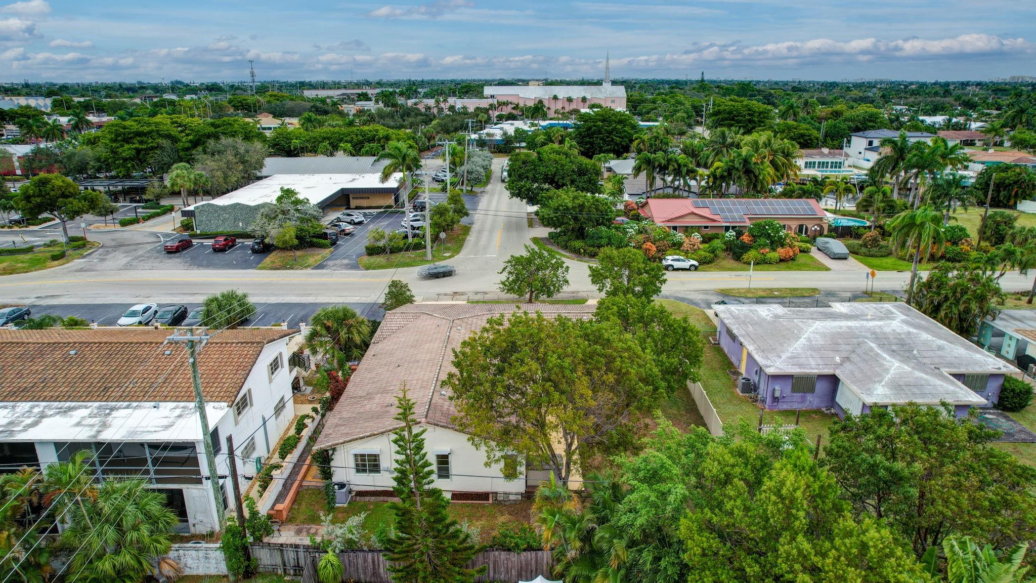 2500 NE 22nd Ct