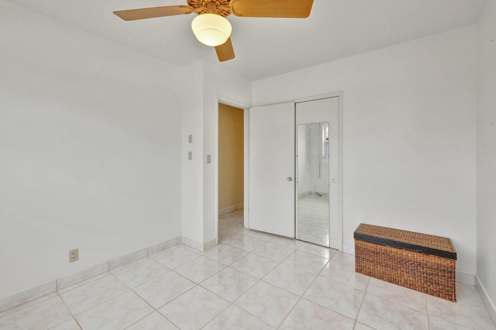 2500 NE 22nd Ct