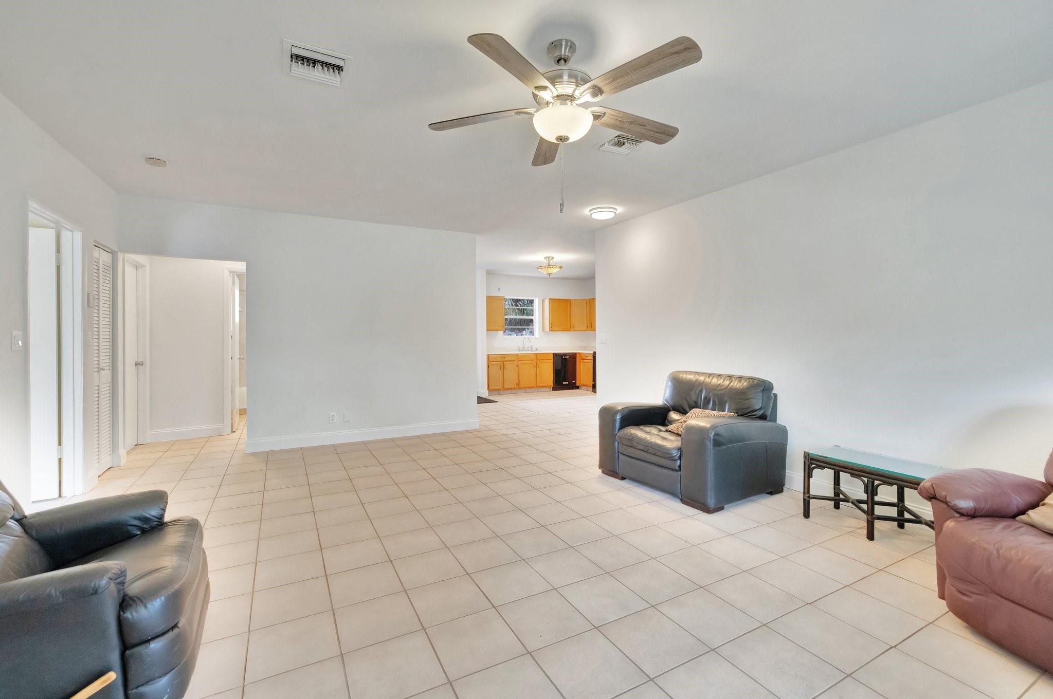 2500 NE 22nd Ct