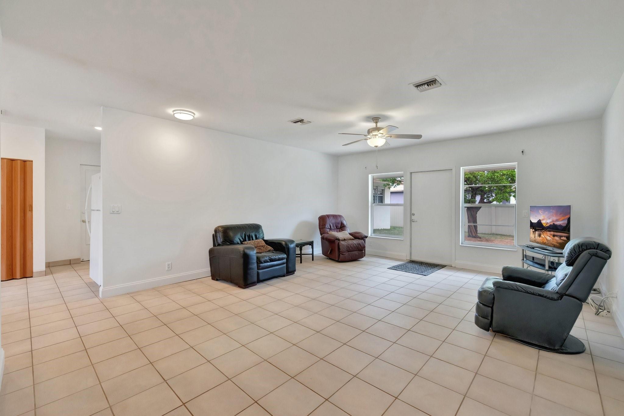 2500 NE 22nd Ct