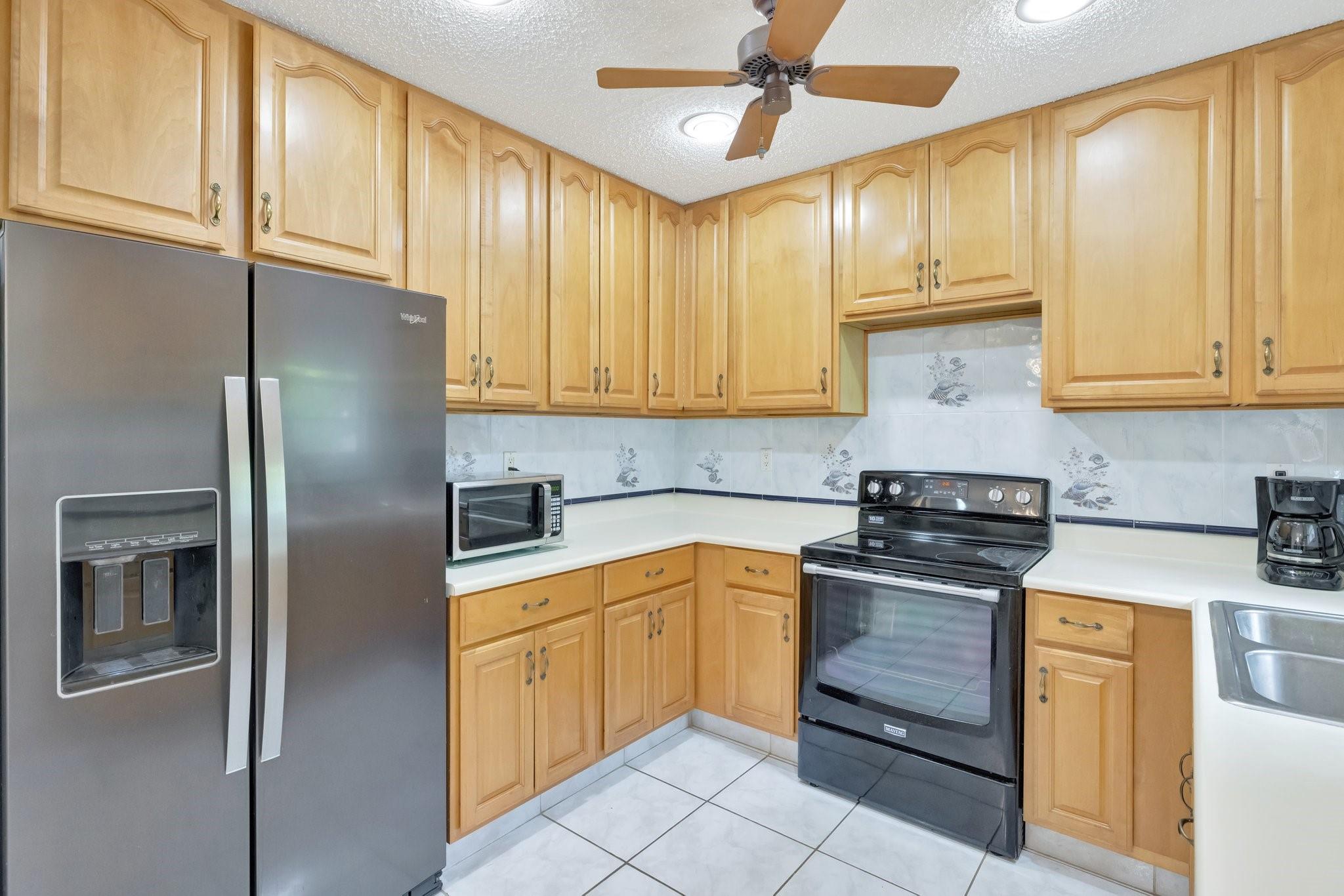 2500 NE 22nd Ct