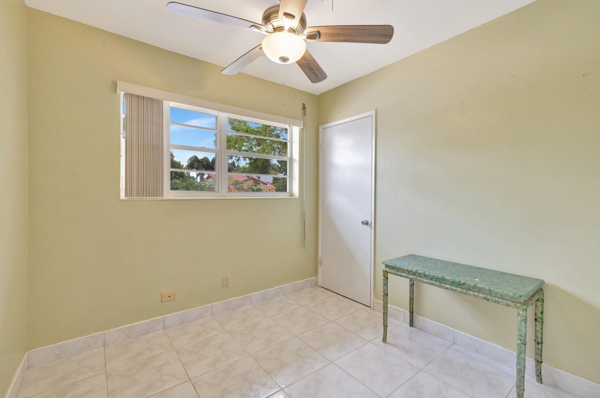 2500 NE 22nd Ct
