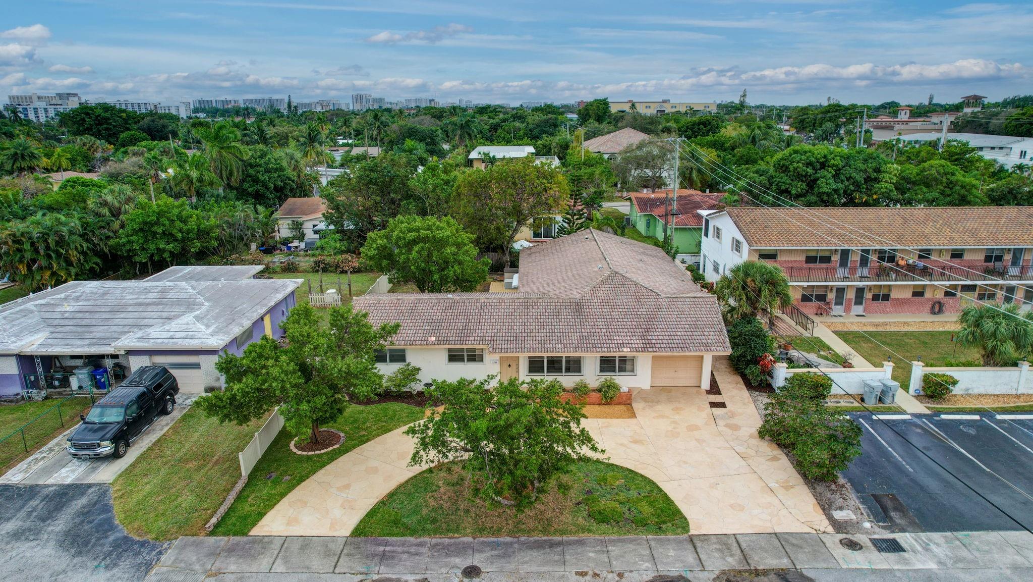 2500 NE 22nd Ct