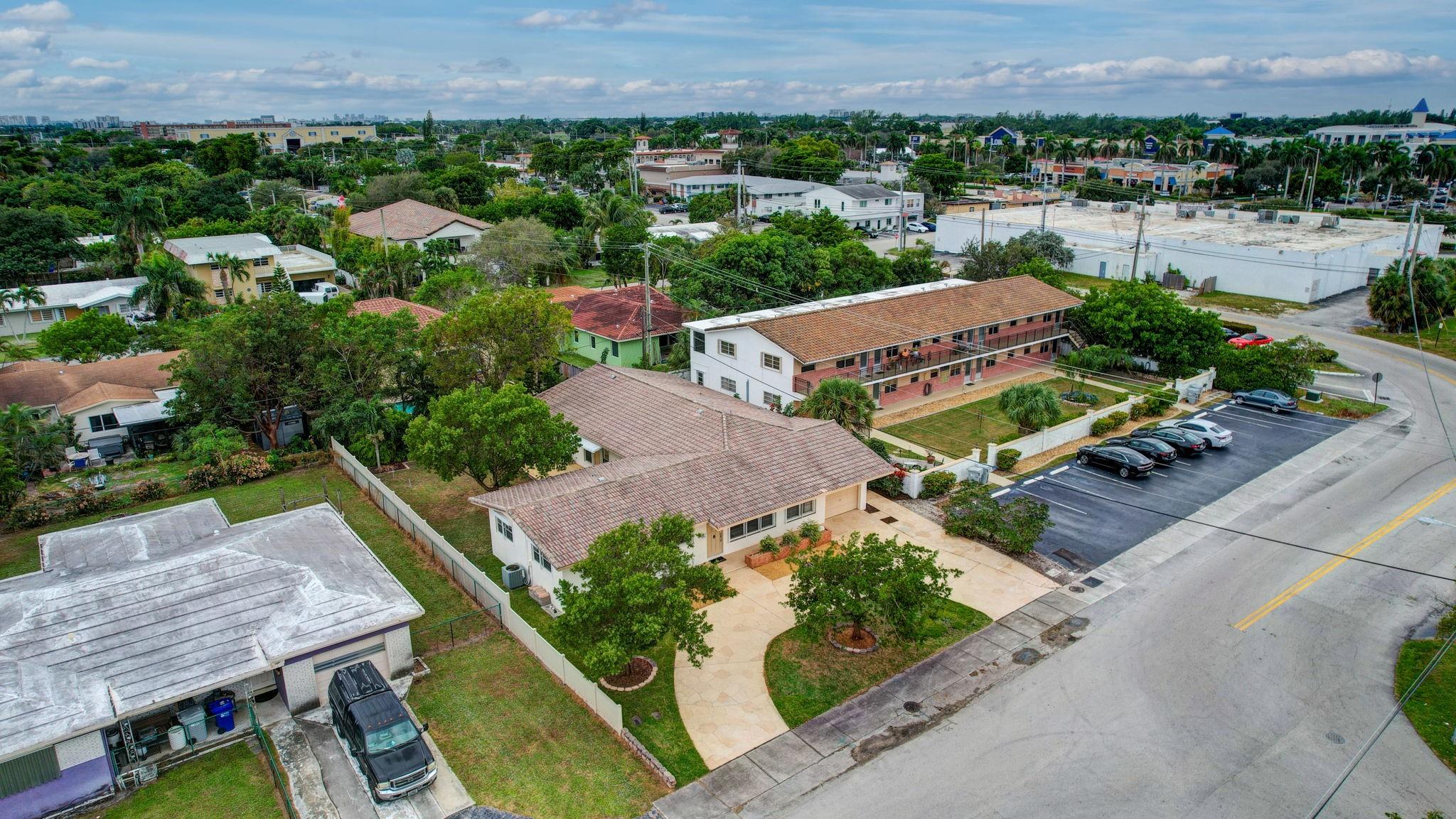 2500 NE 22nd Ct