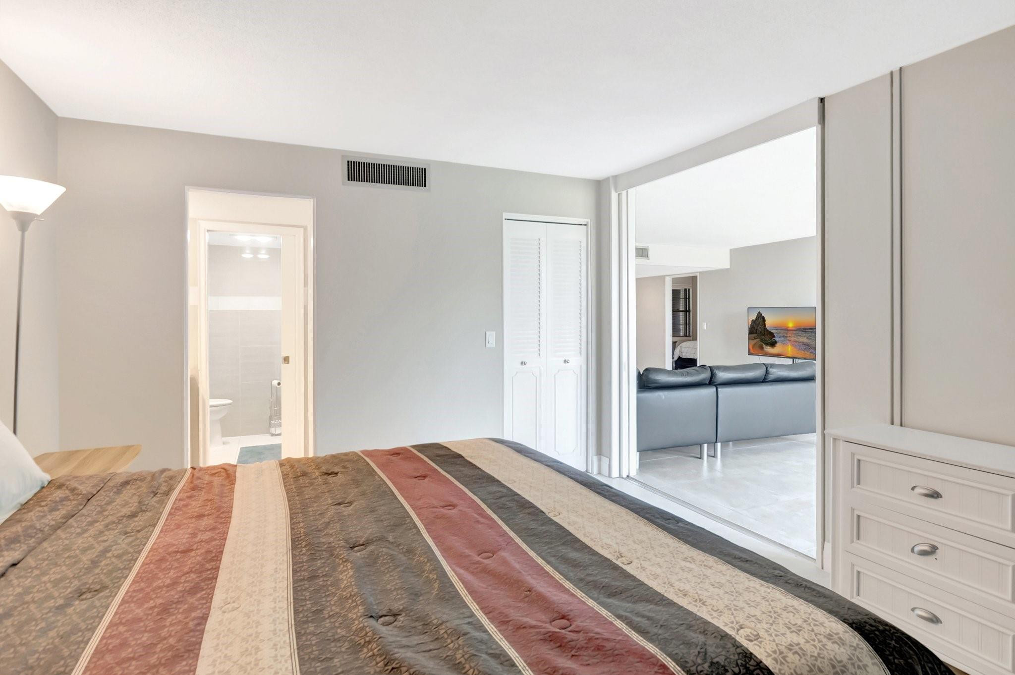 501 SW 11th Pl 403