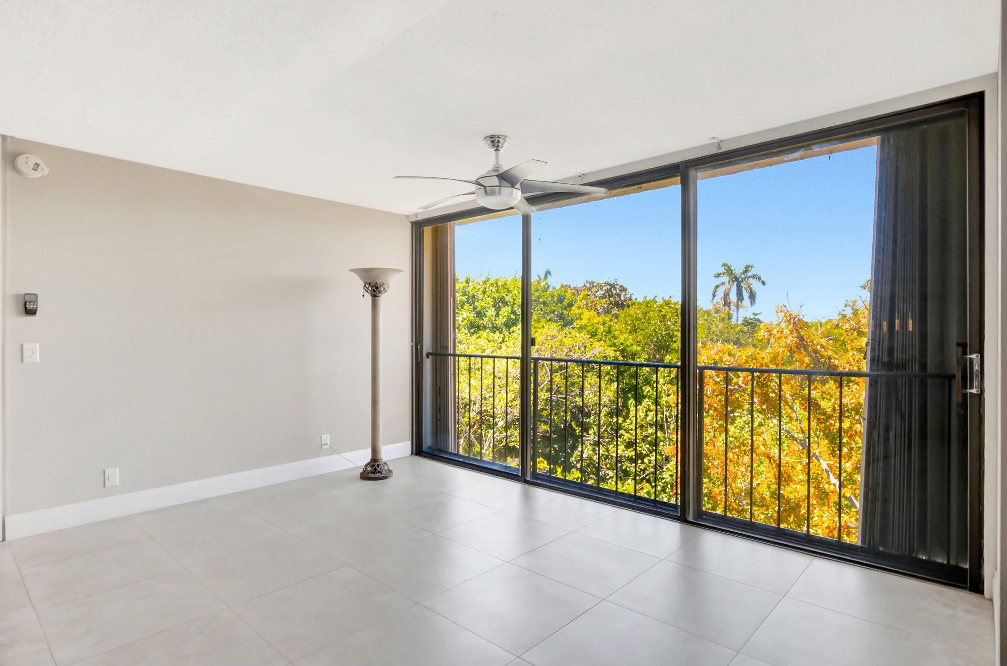 501 SW 11th Pl 403