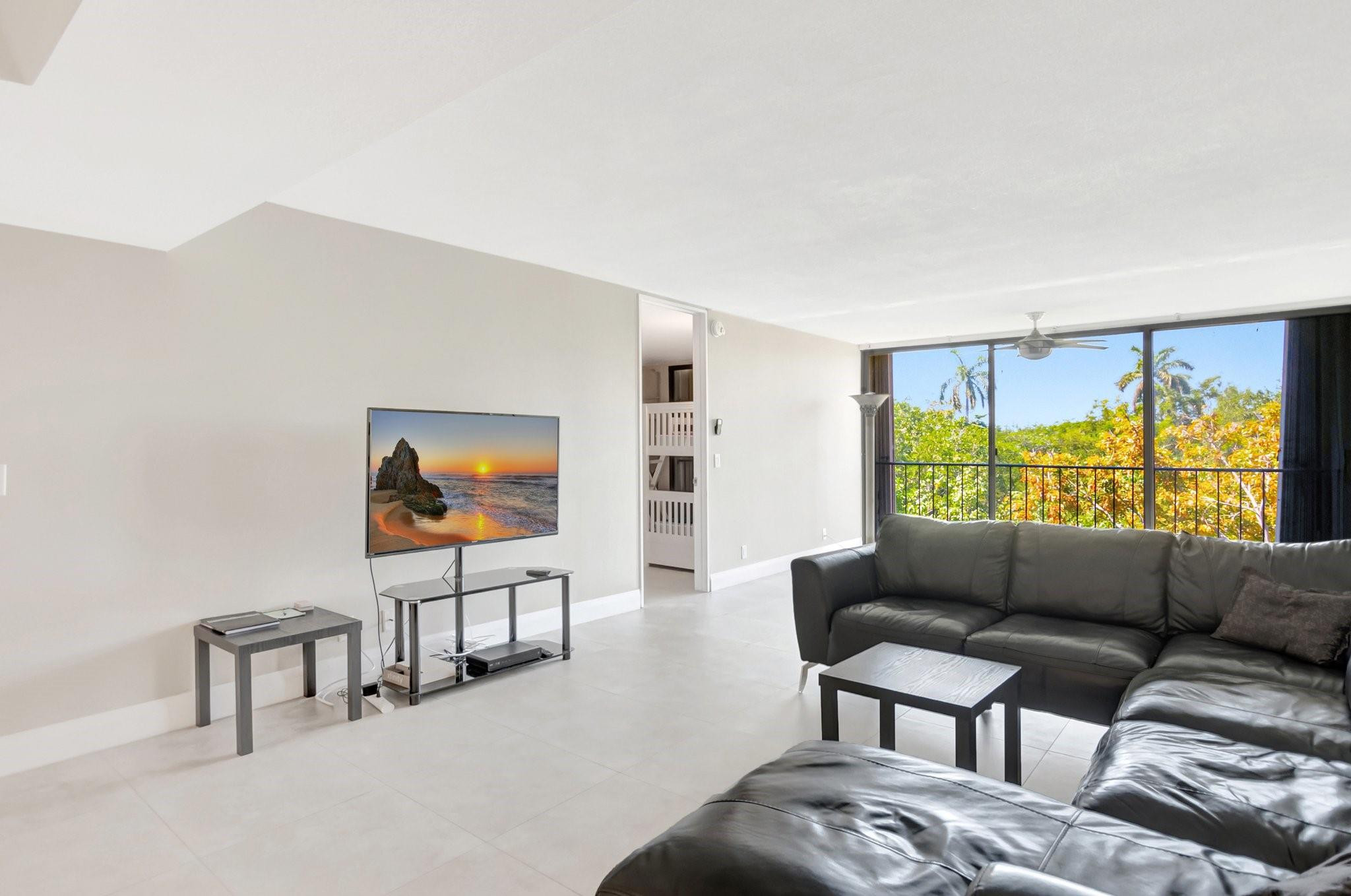 501 SW 11th Pl 403