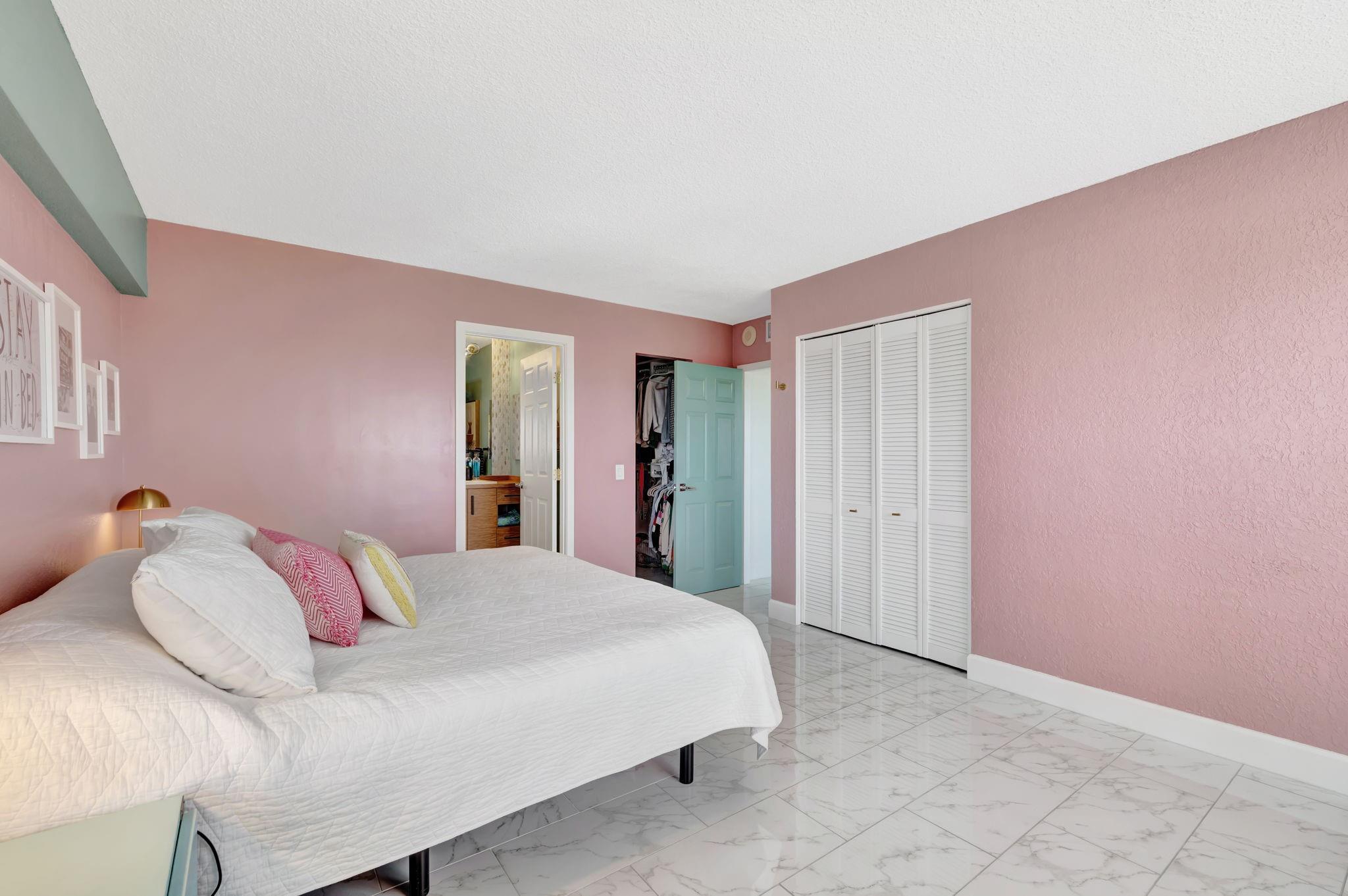 5100 Dupont Blvd 5M