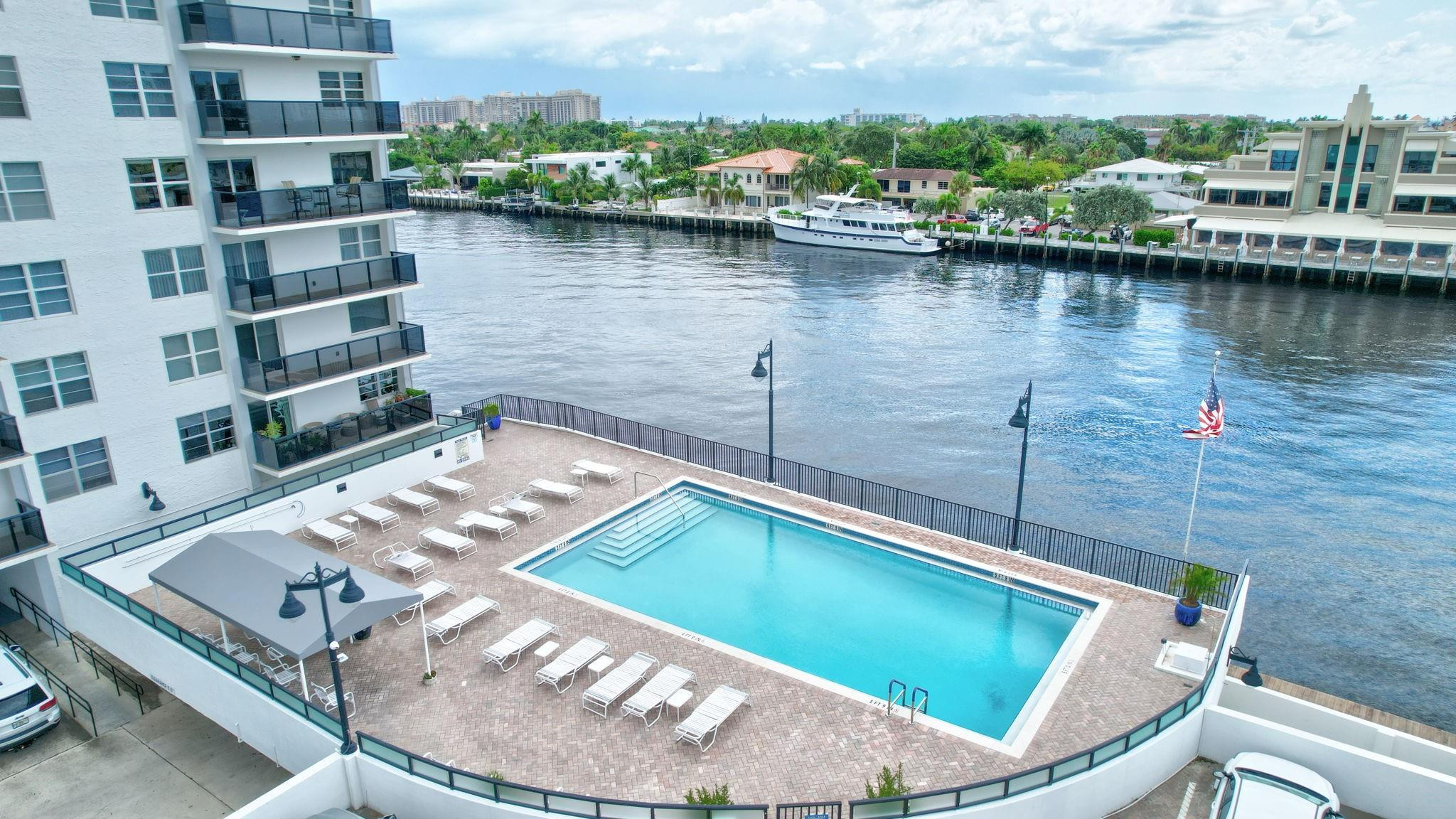 5100 Dupont Blvd 5M
