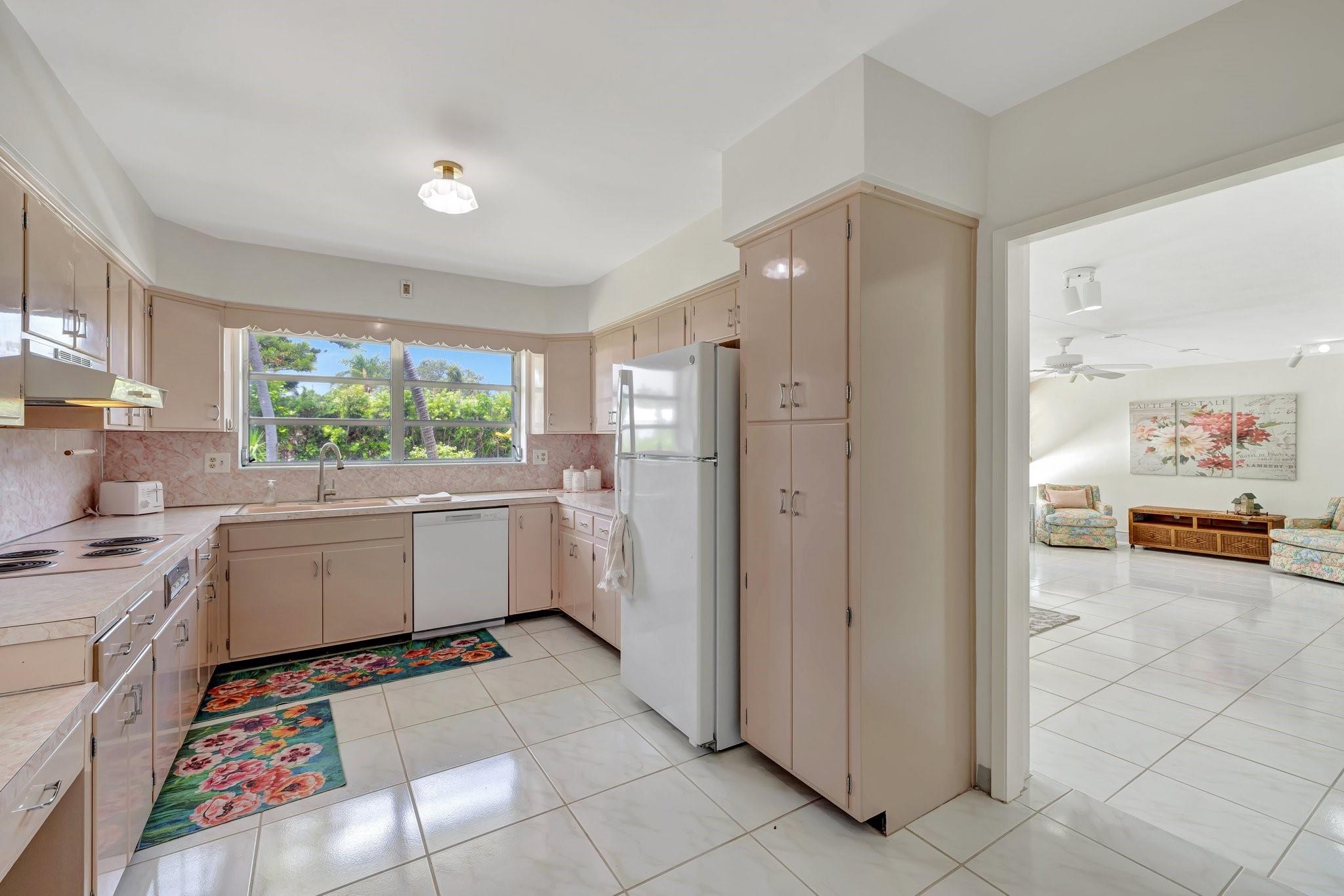 259 Corsair Ave