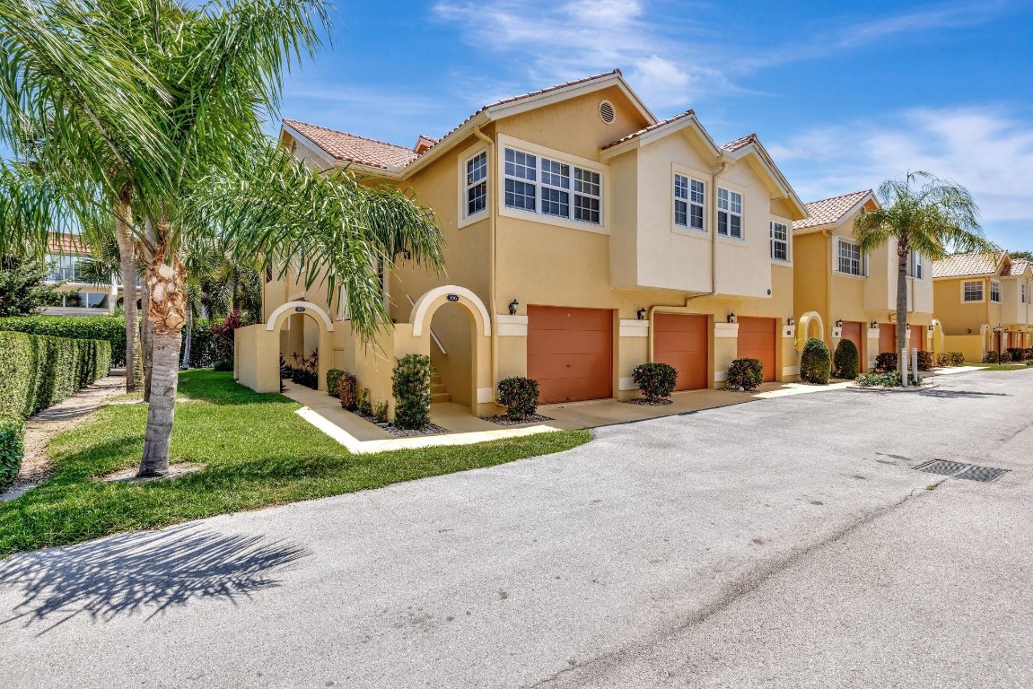 2121 S Ocean Blvd 302