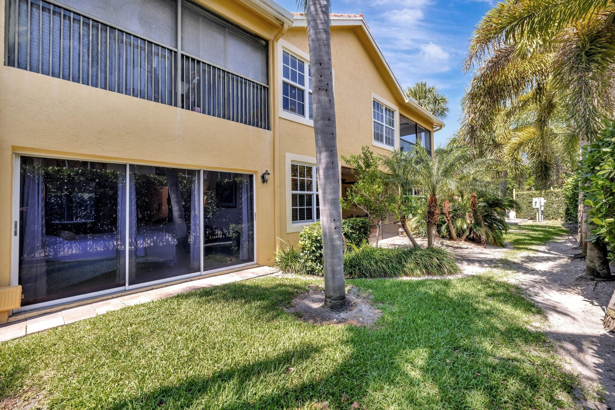 2121 S Ocean Blvd 302