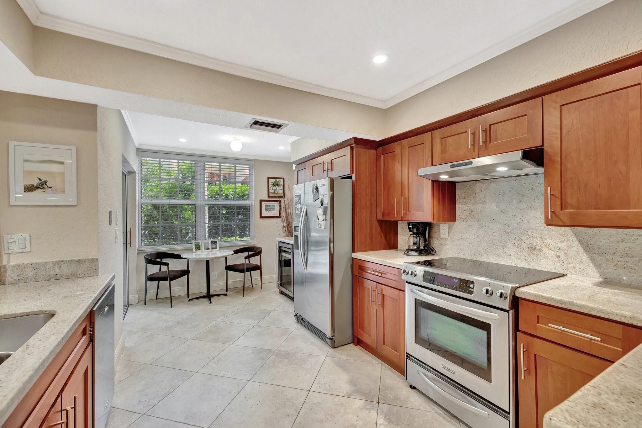 2121 S Ocean Blvd 302