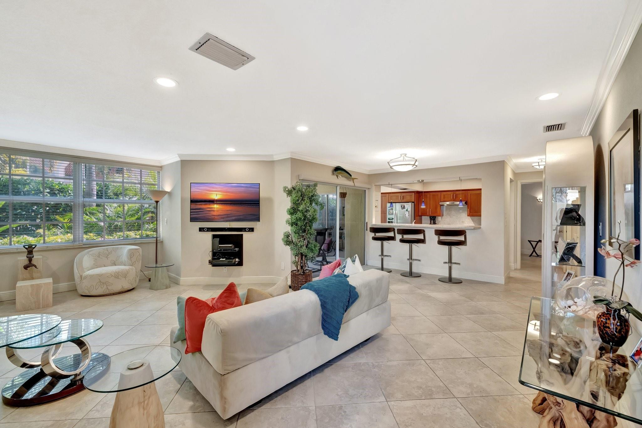 2121 S Ocean Blvd 302