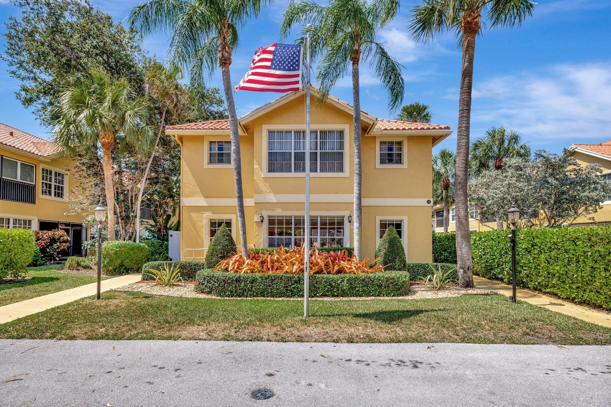 2121 S Ocean Blvd 302