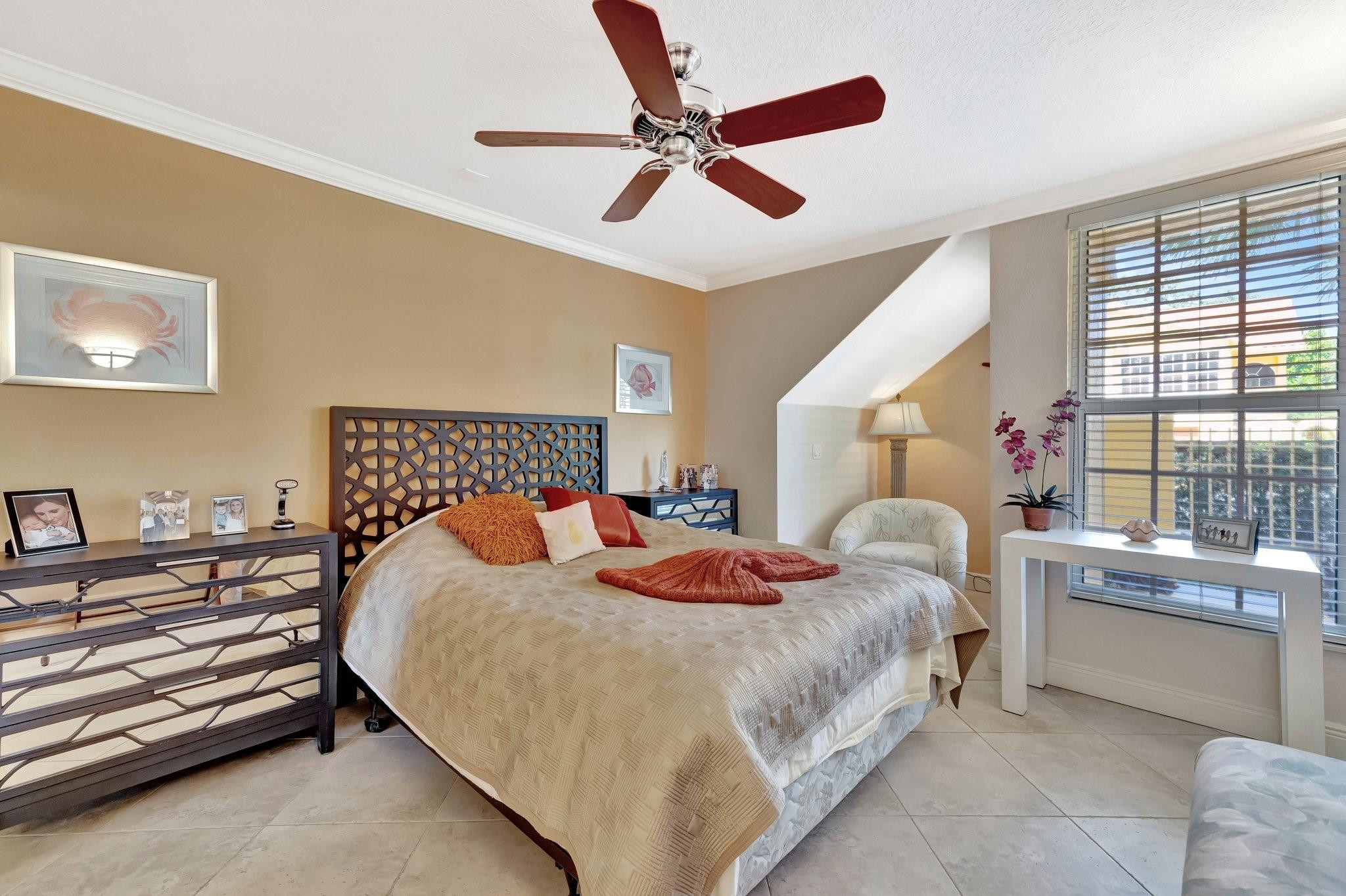 2121 S Ocean Blvd 302