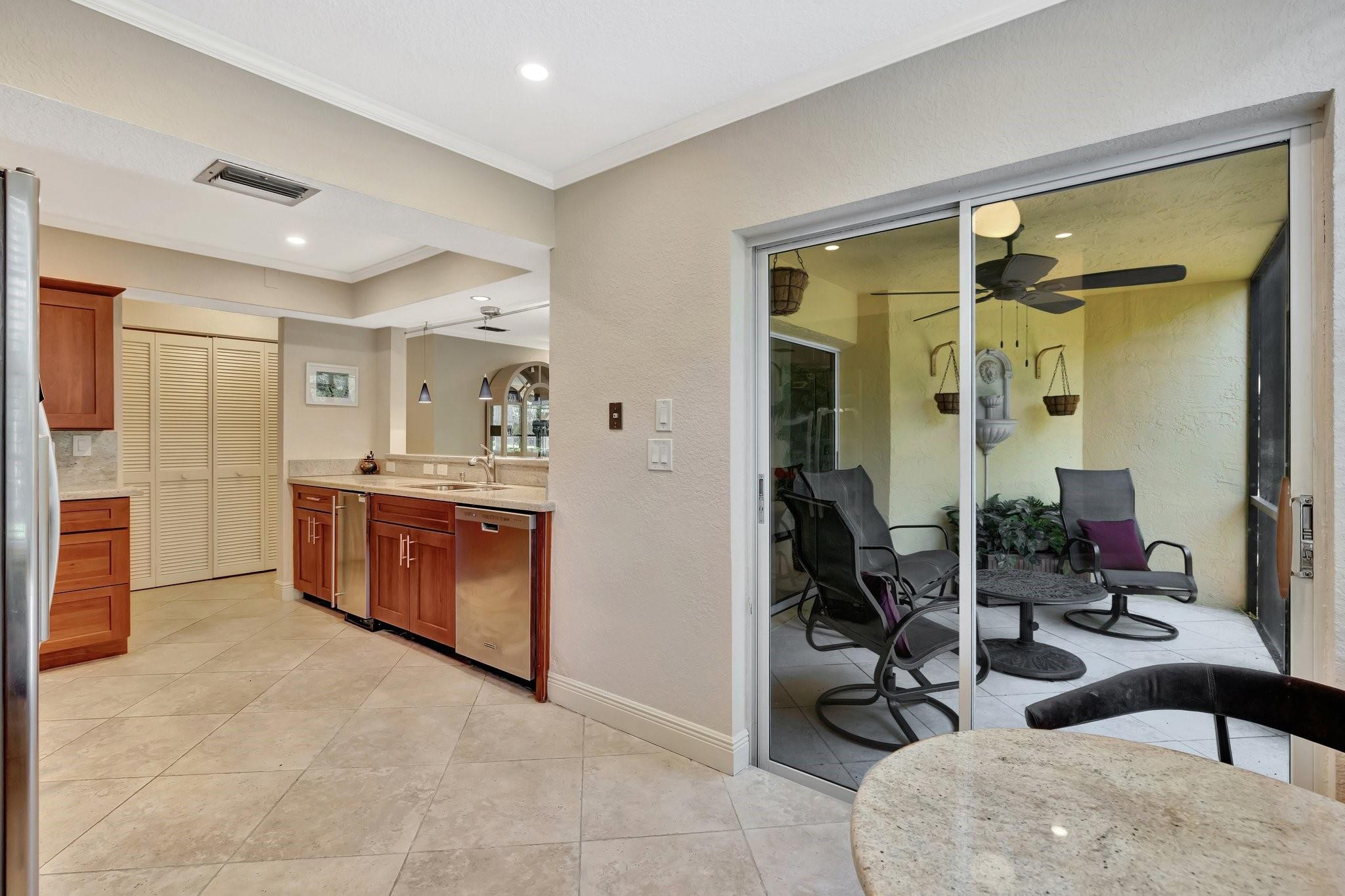 2121 S Ocean Blvd 302