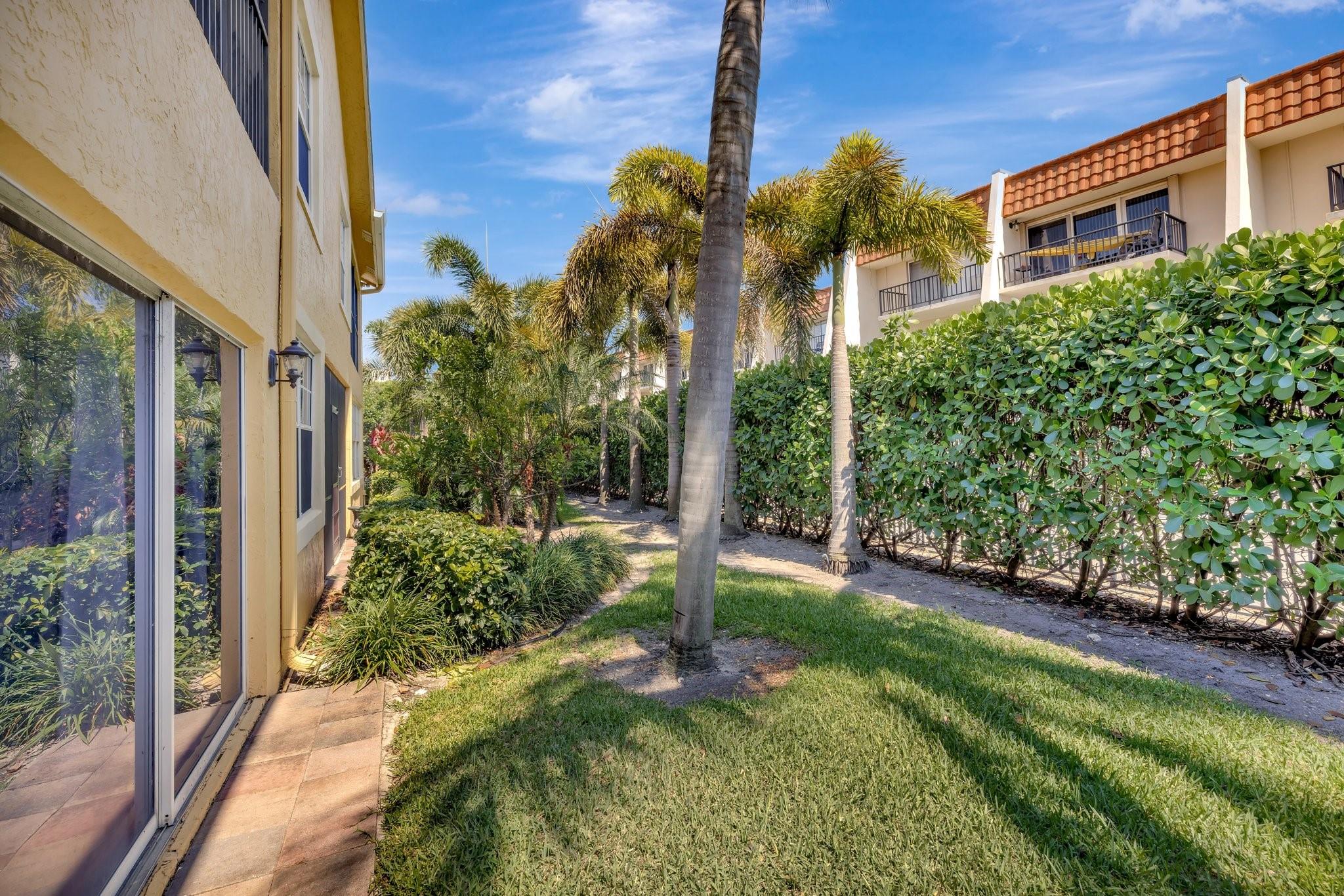 2121 S Ocean Blvd 302