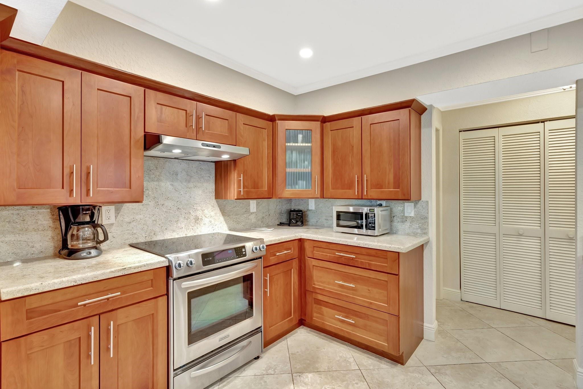 2121 S Ocean Blvd 302