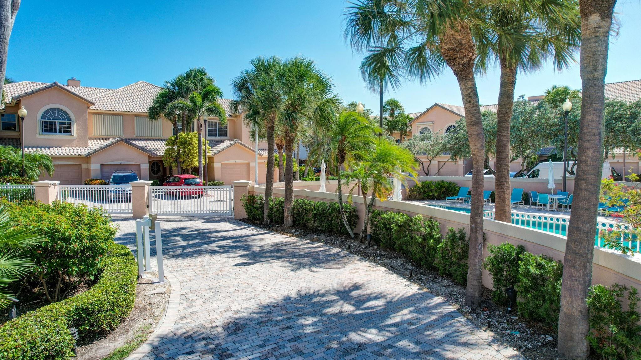 1717 S Ocean Blvd 4