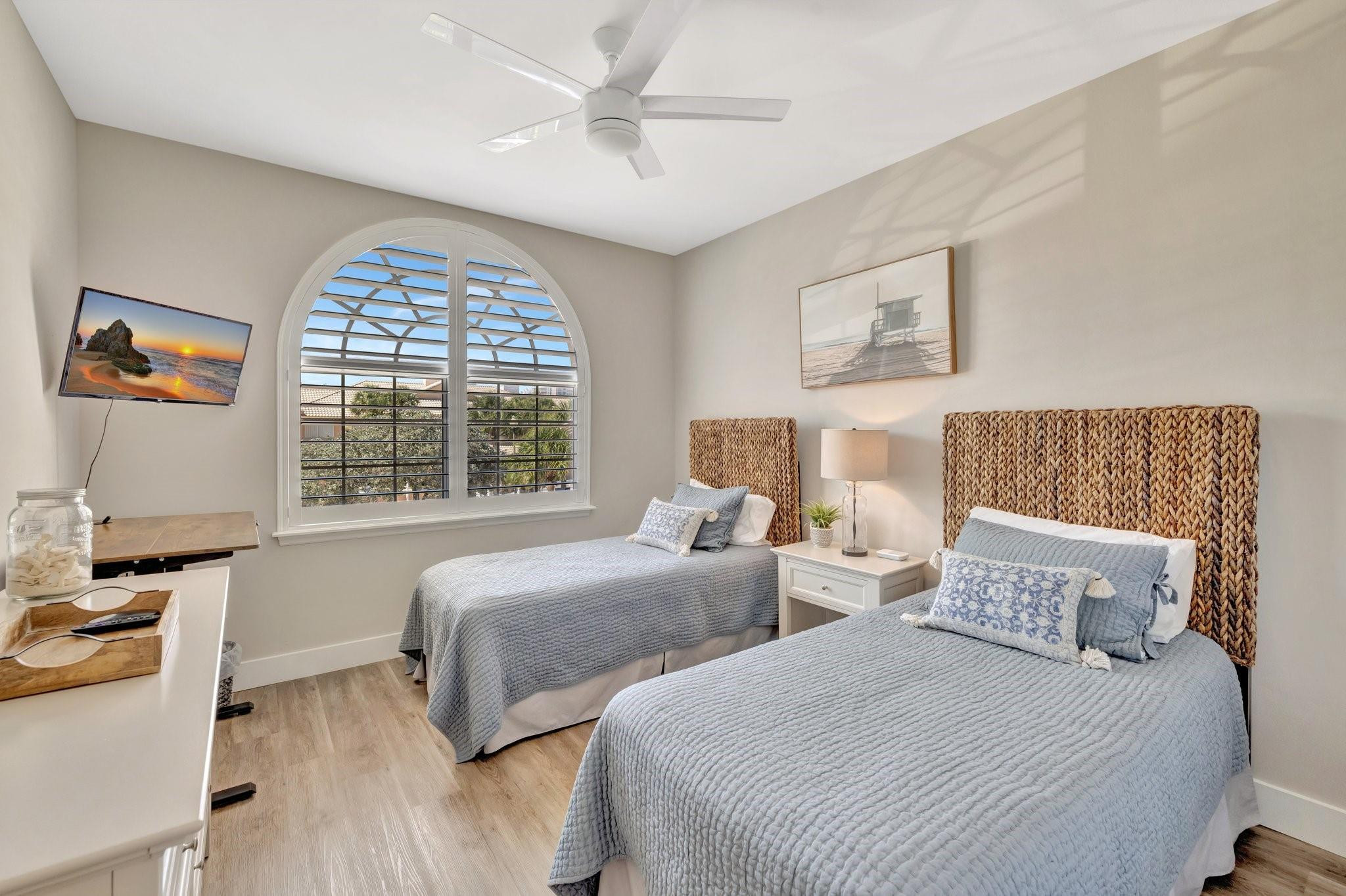1717 S Ocean Blvd 4