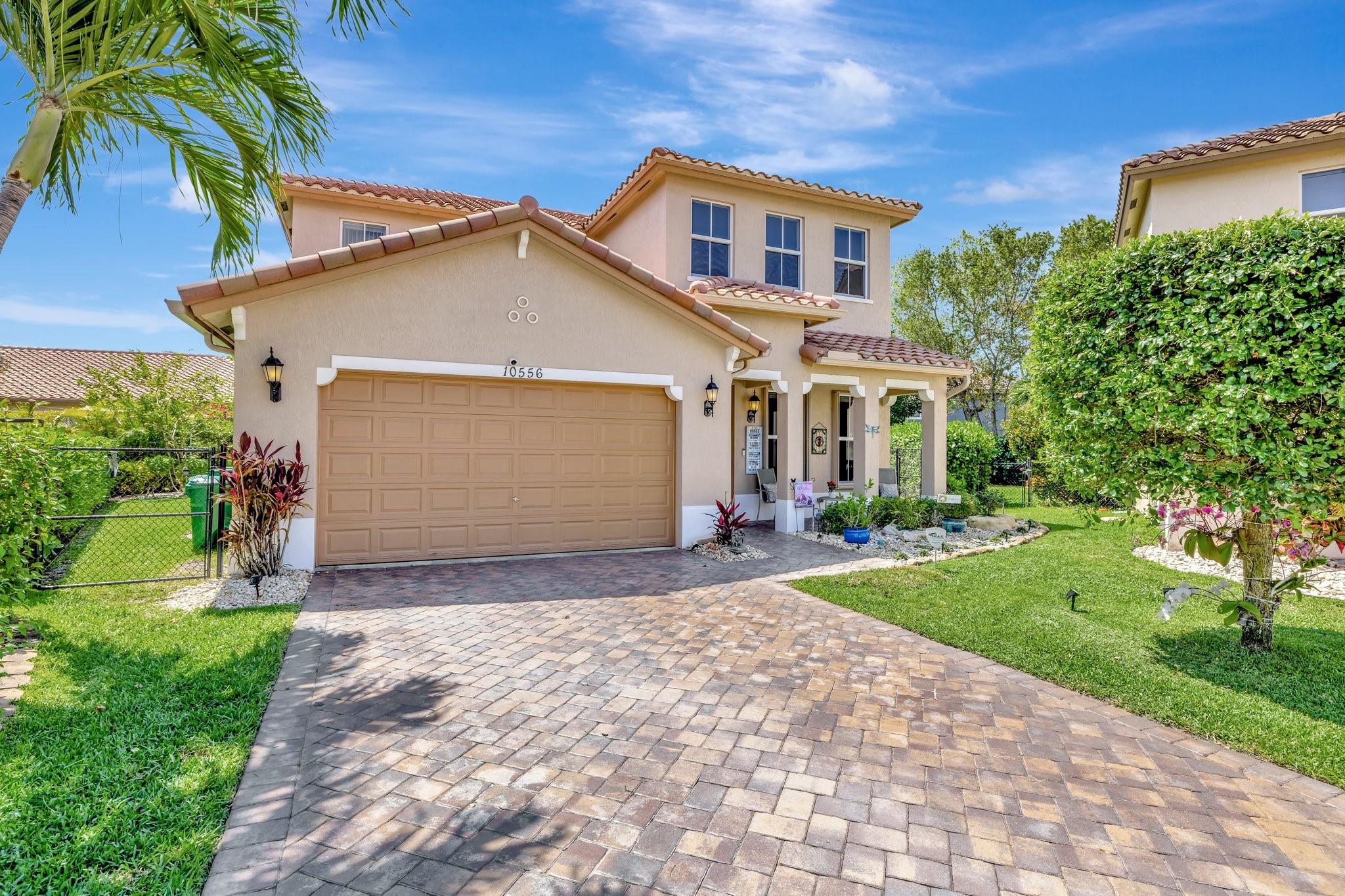 10556 NW 36th St