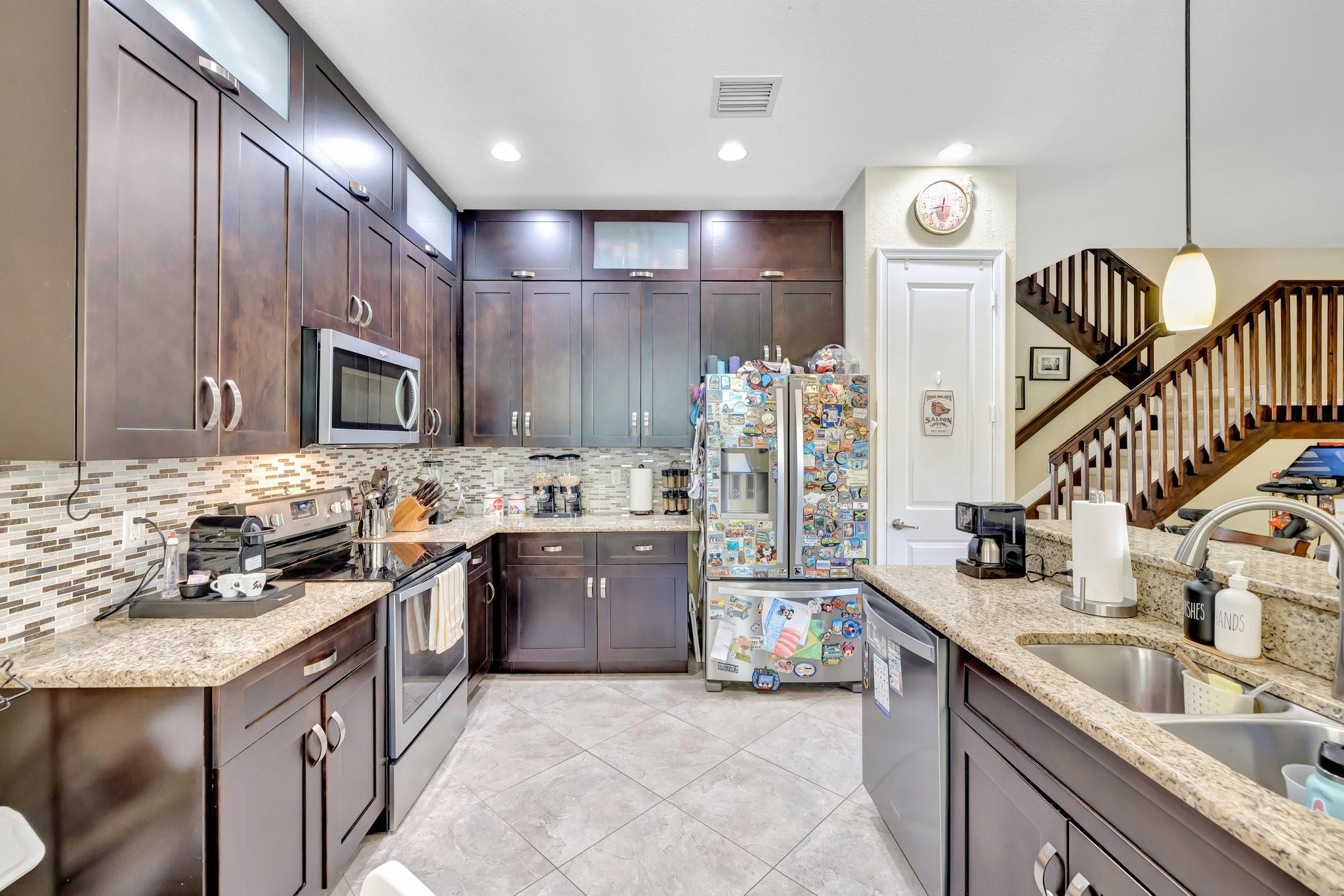 10556 NW 36th St