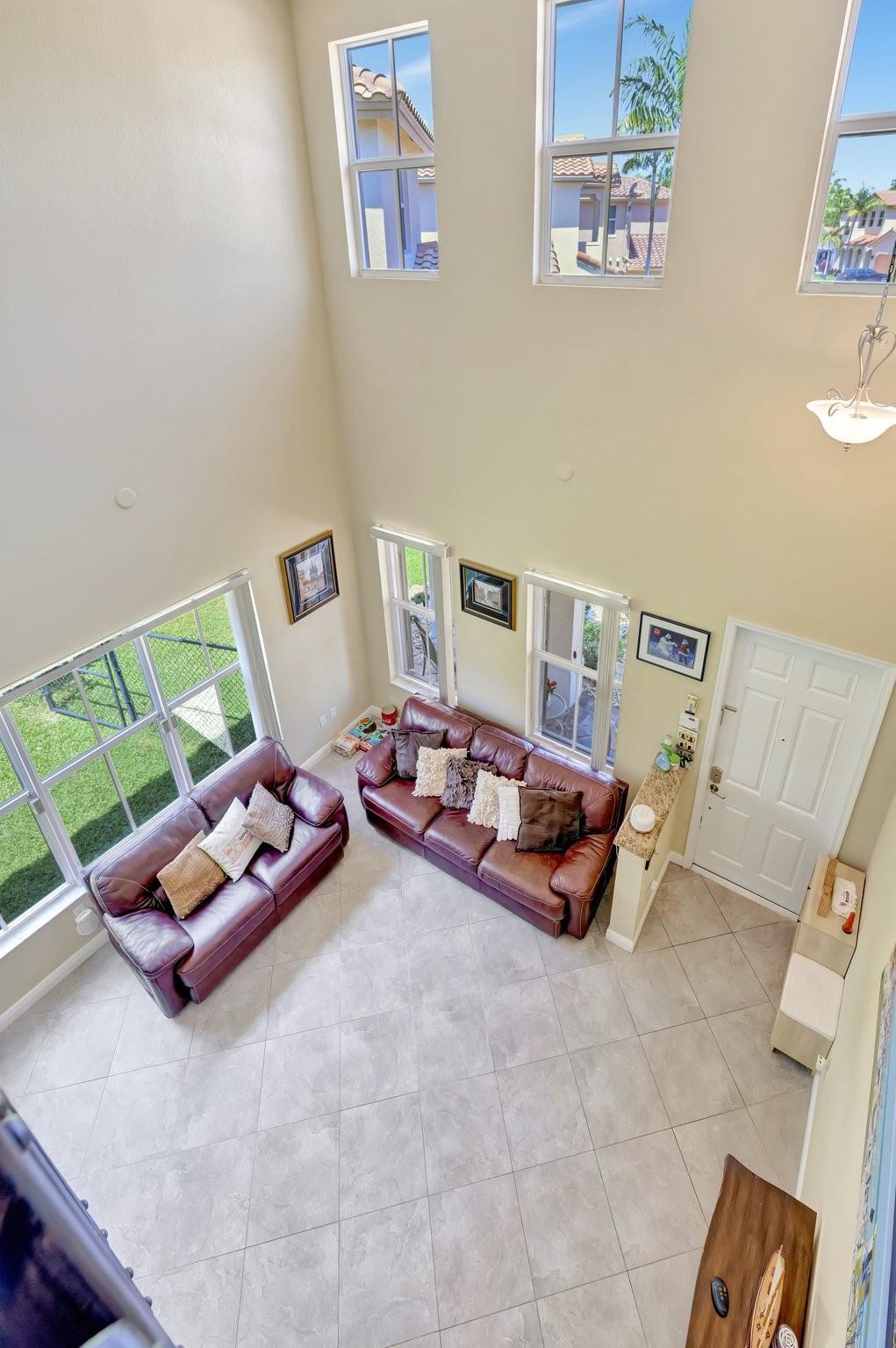 10556 NW 36th St